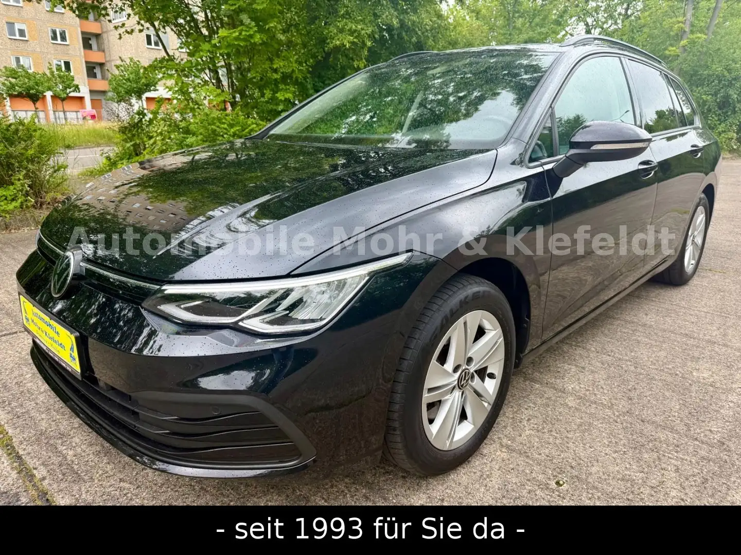 Volkswagen Golf VIII Variant Life*1VB*MWST*QI*ACC*LHZ*AMBI* Schwarz - 1