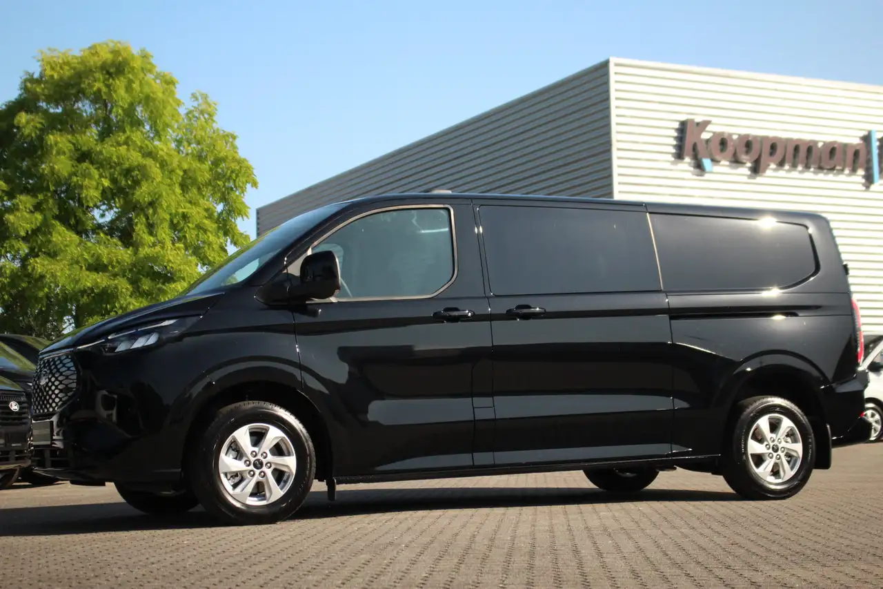 Ford Transit Custom 2026 — фото 15