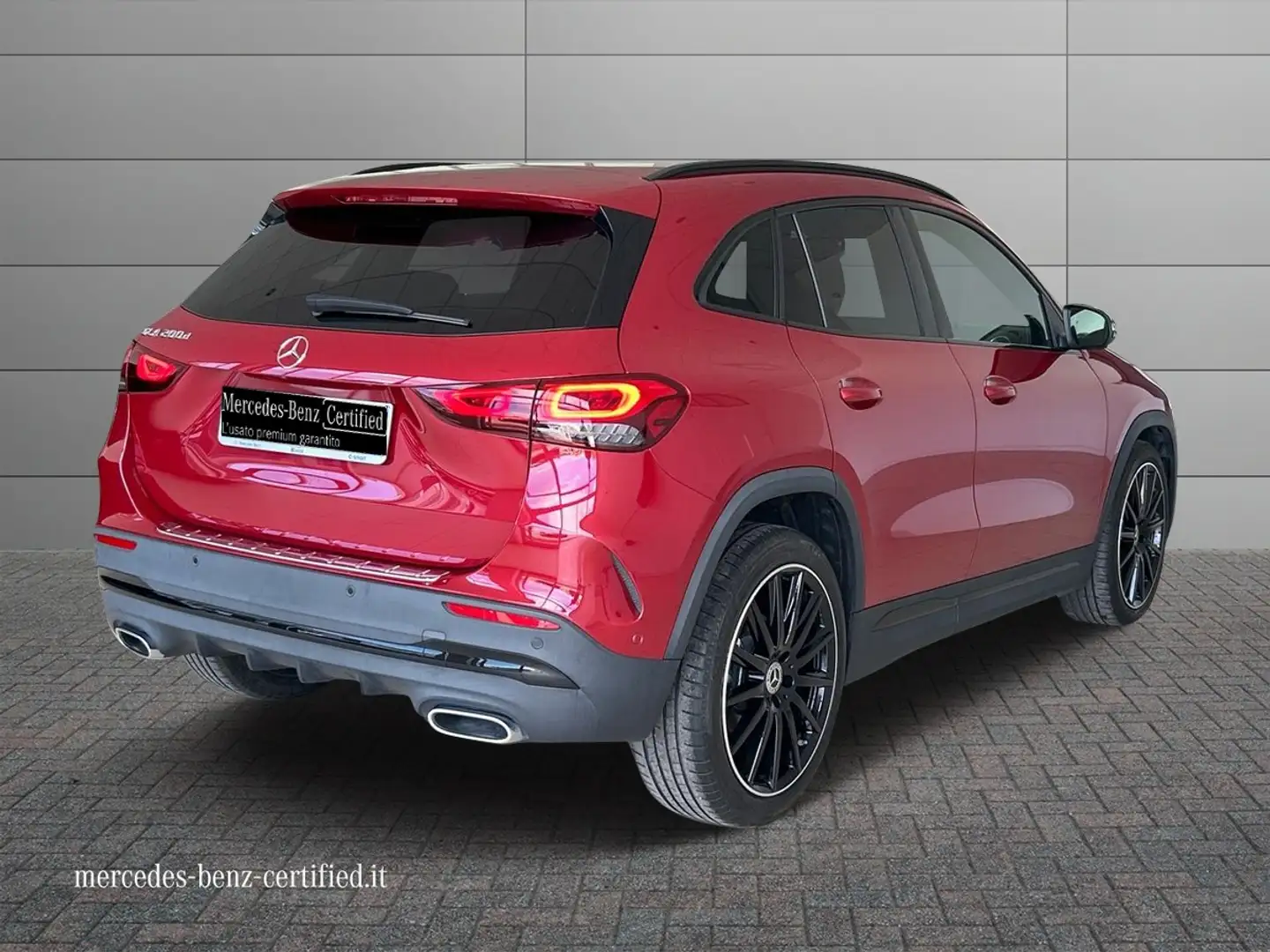 Mercedes-Benz GLA 200 200 d Premium auto Rosso - 2