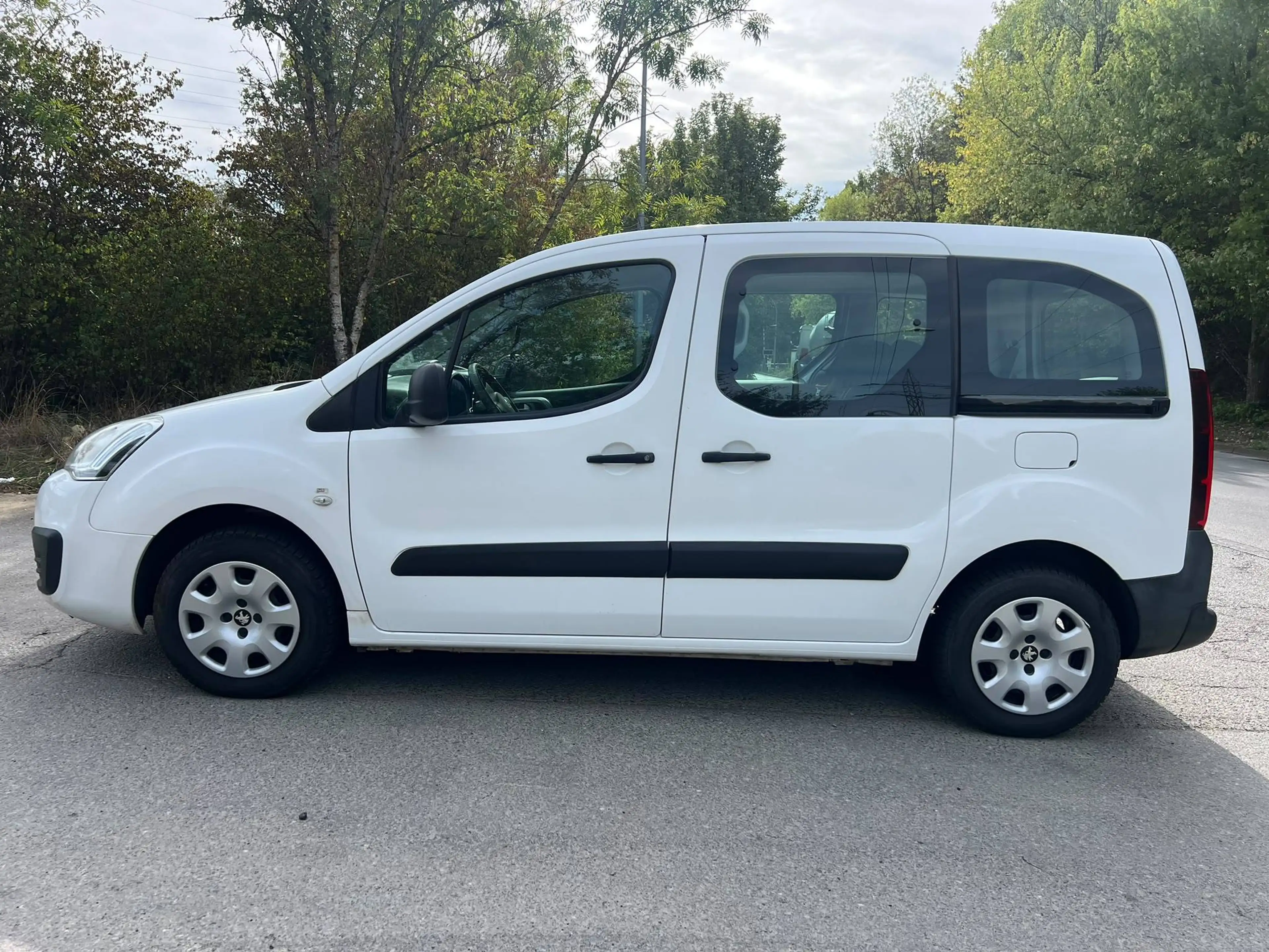 Peugeot Partner Partner Tepee BlueHDi 100 Stop — photo 4