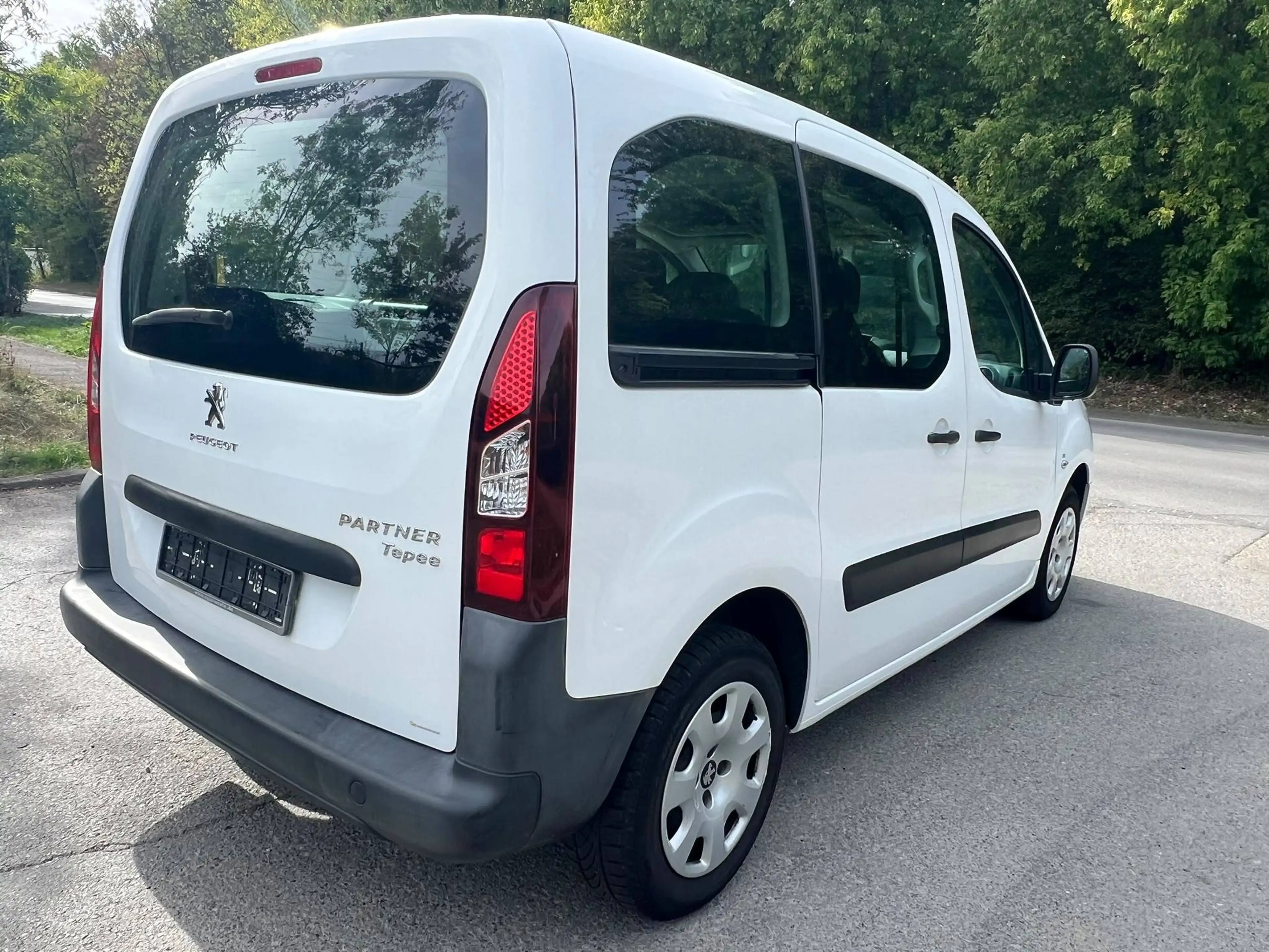 Peugeot Partner Partner Tepee BlueHDi 100 Stop — photo 6