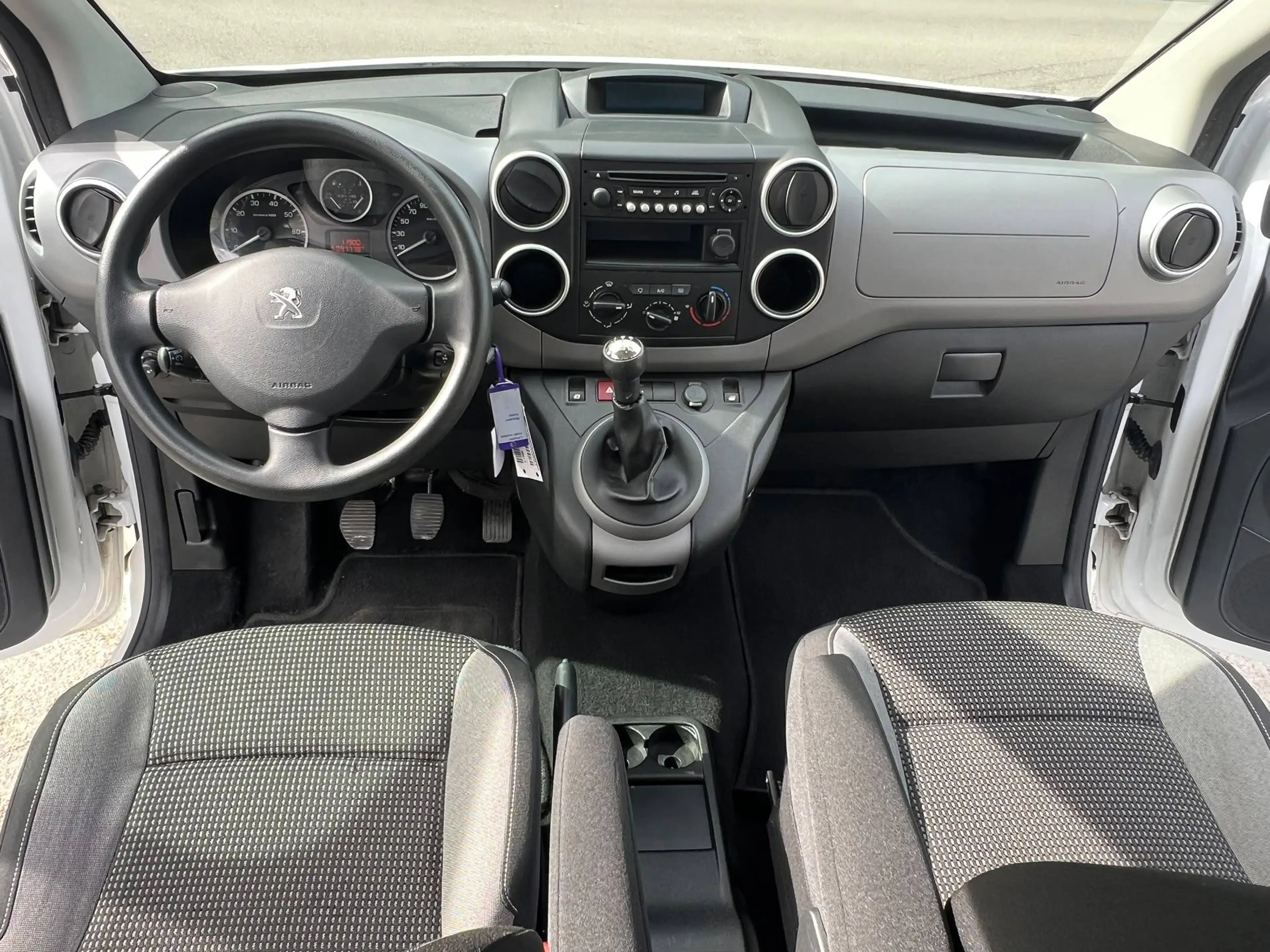 Peugeot Partner Partner Tepee BlueHDi 100 Stop — photo 10