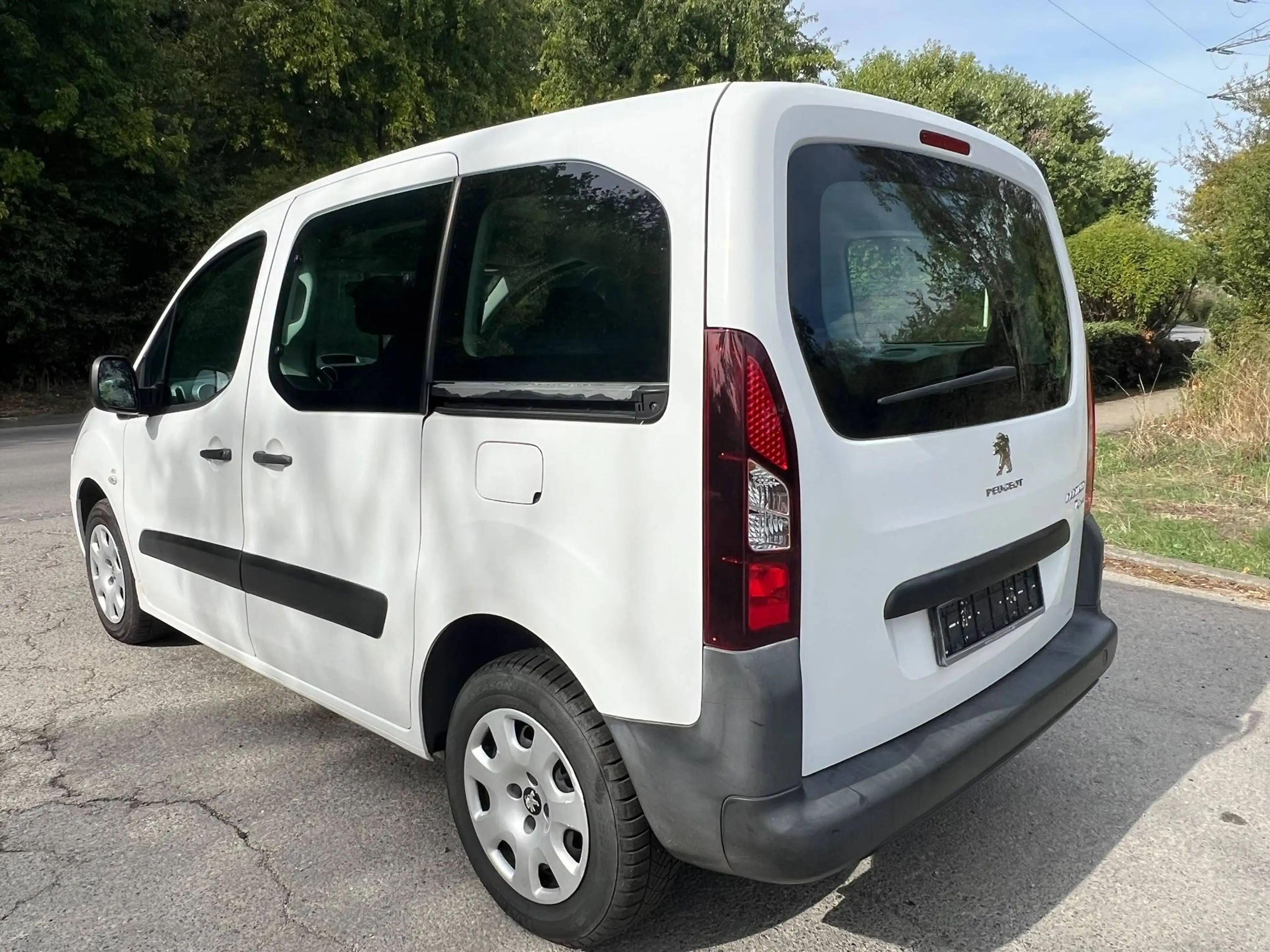 Peugeot Partner Partner Tepee BlueHDi 100 Stop — photo 8
