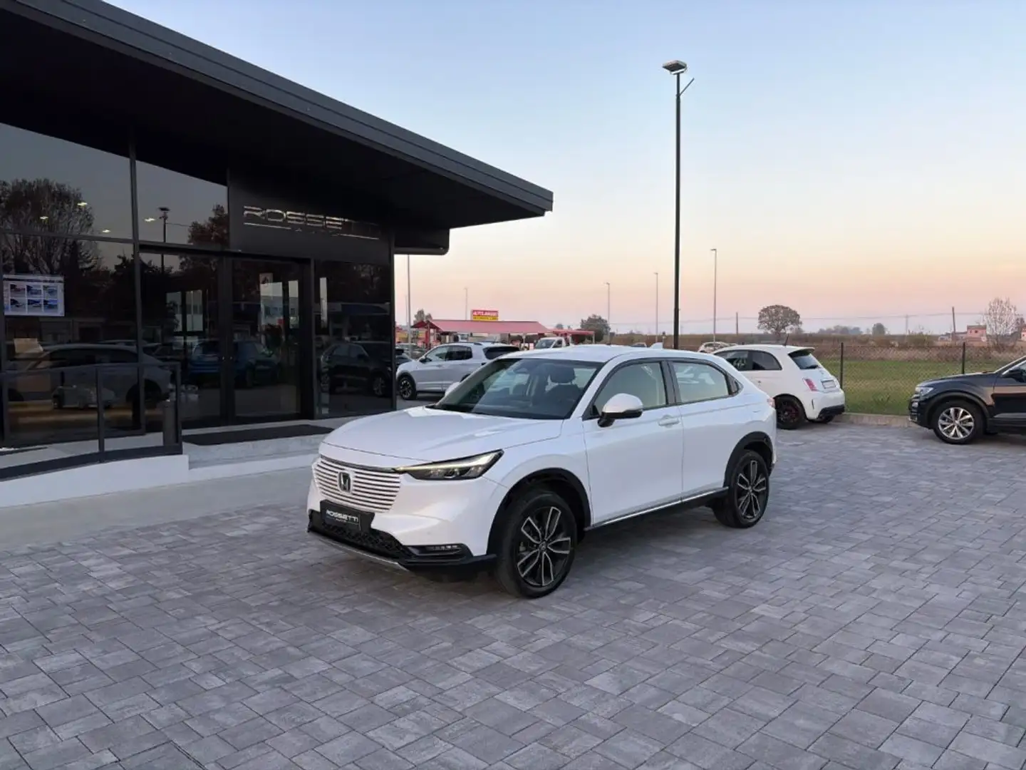 Honda HR-V 1.5 Hev eCVT Advance Style ANCHE NEOPATENTATI Bianco - 2