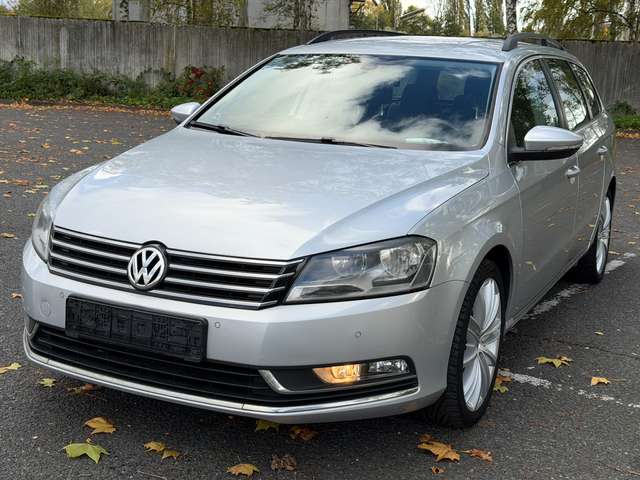 Imagine Volkswagen Passat 2.0 TDI DSG NAVI AHK ALU BlueMotion