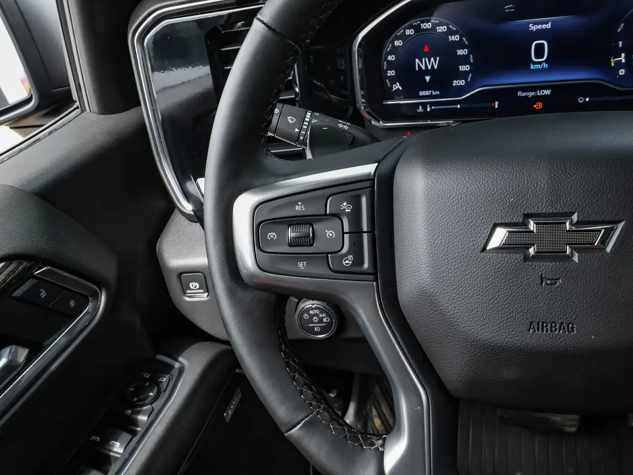 Chevrolet Silverado 1500 снимка Chevrolet Silverado 1500