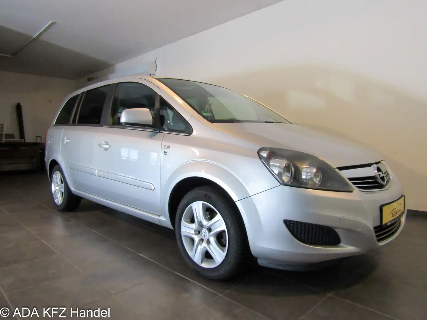 Opel Zafira B Edition"111 Jahre",AHK,7Sitze,HU&AU Neu Silber - 1