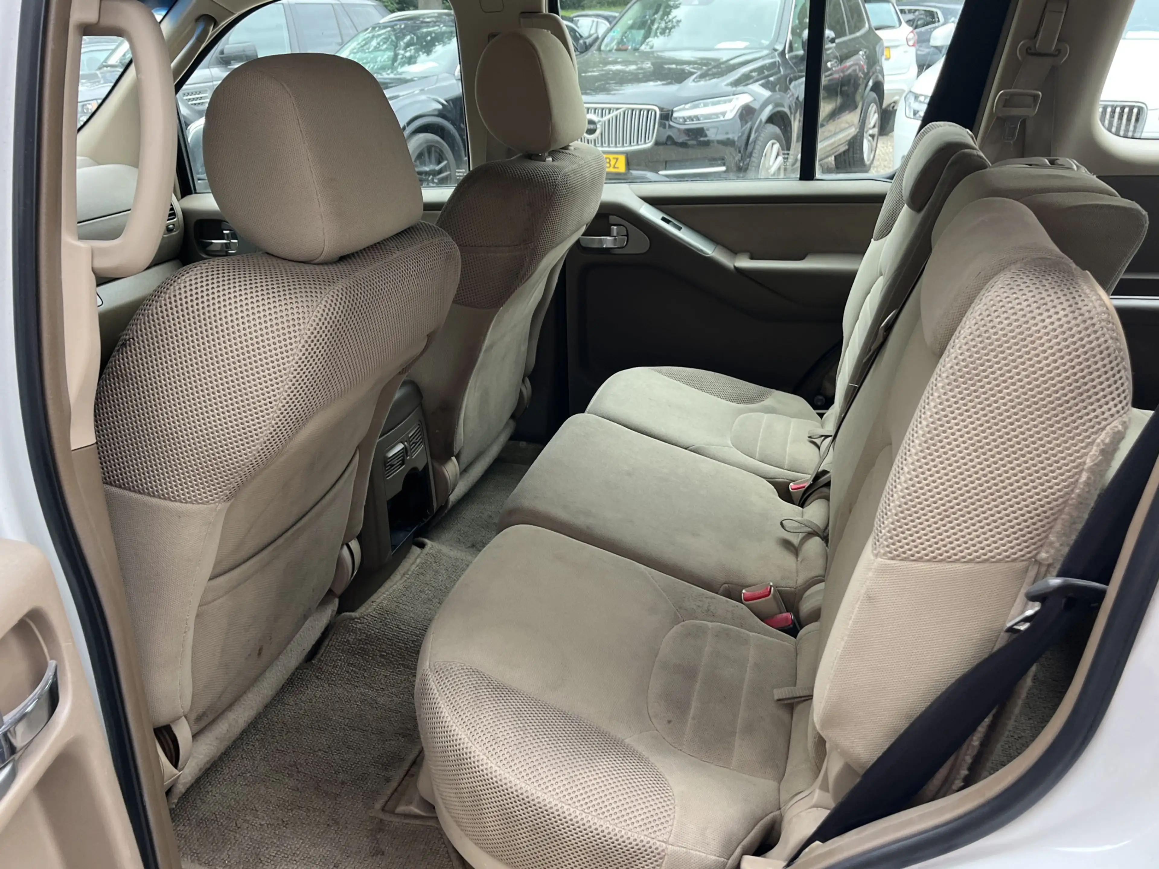 Nissan Pathfinder 4.0 V6 LE Premium IT 7P/4X4/Aut/Airco/Audio — photo 9