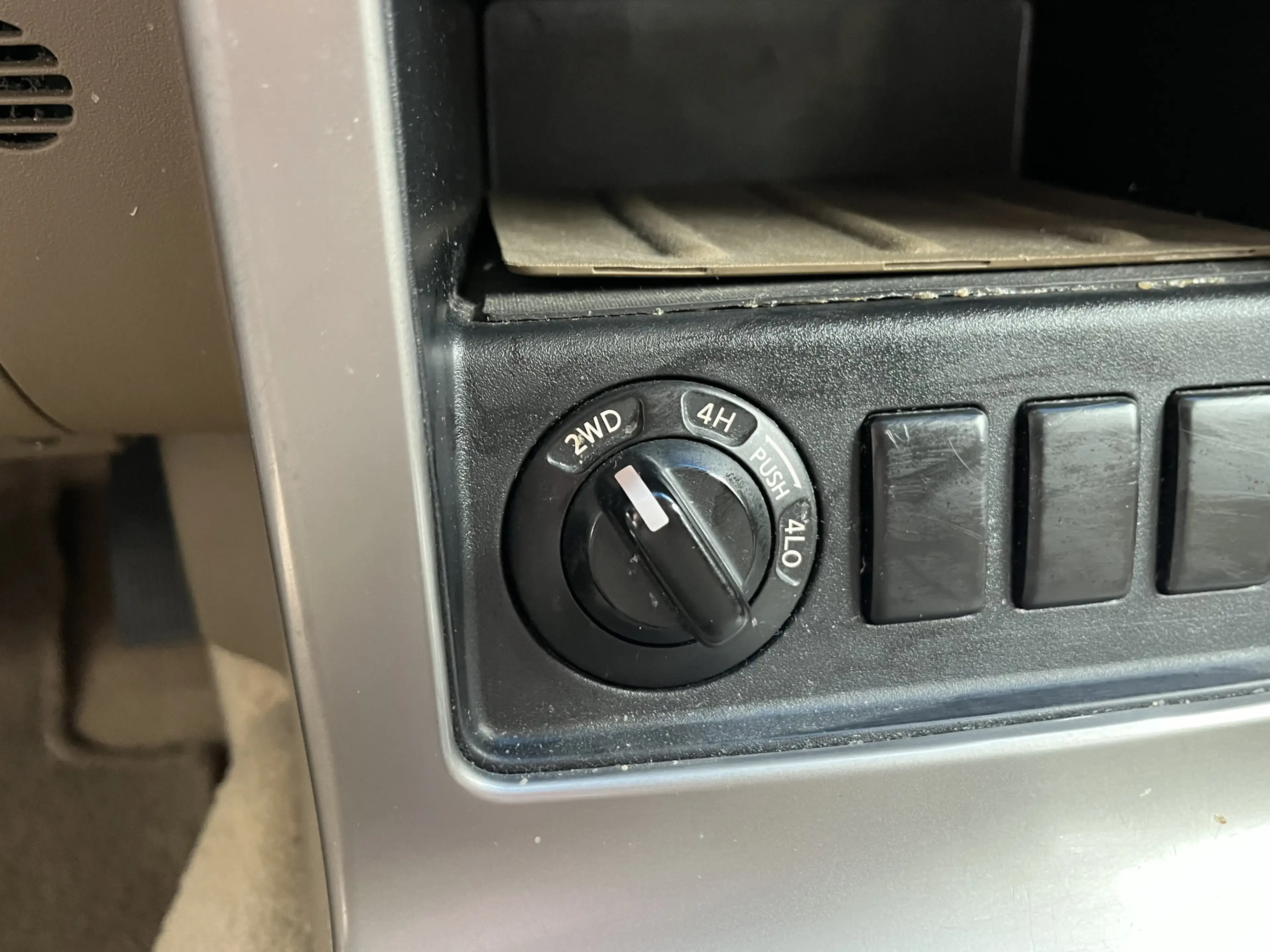 Nissan Pathfinder 4.0 V6 LE Premium IT 7P/4X4/Aut/Airco/Audio — photo 7