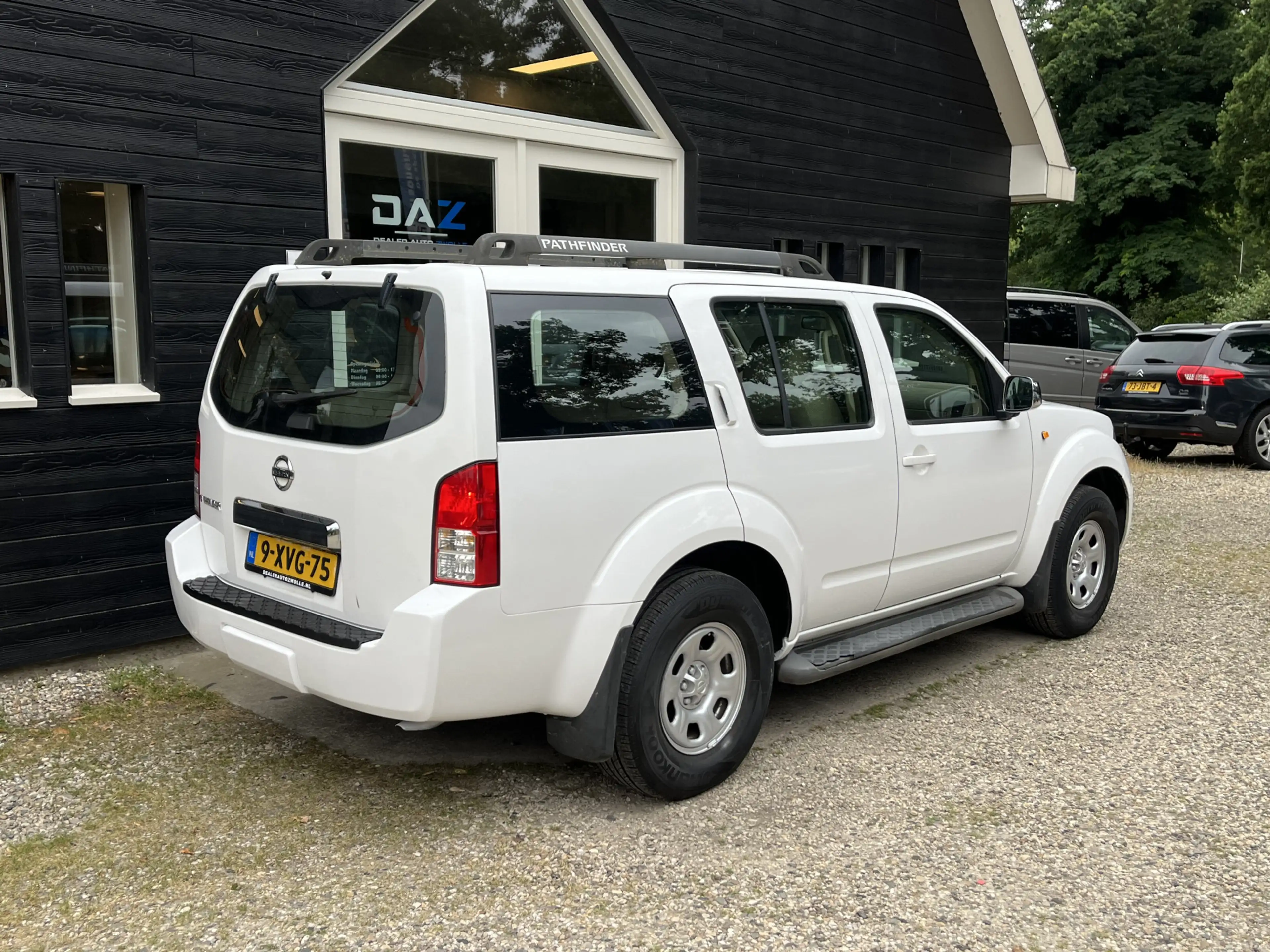 Nissan Pathfinder 4.0 V6 LE Premium IT 7P/4X4/Aut/Airco/Audio — photo 3