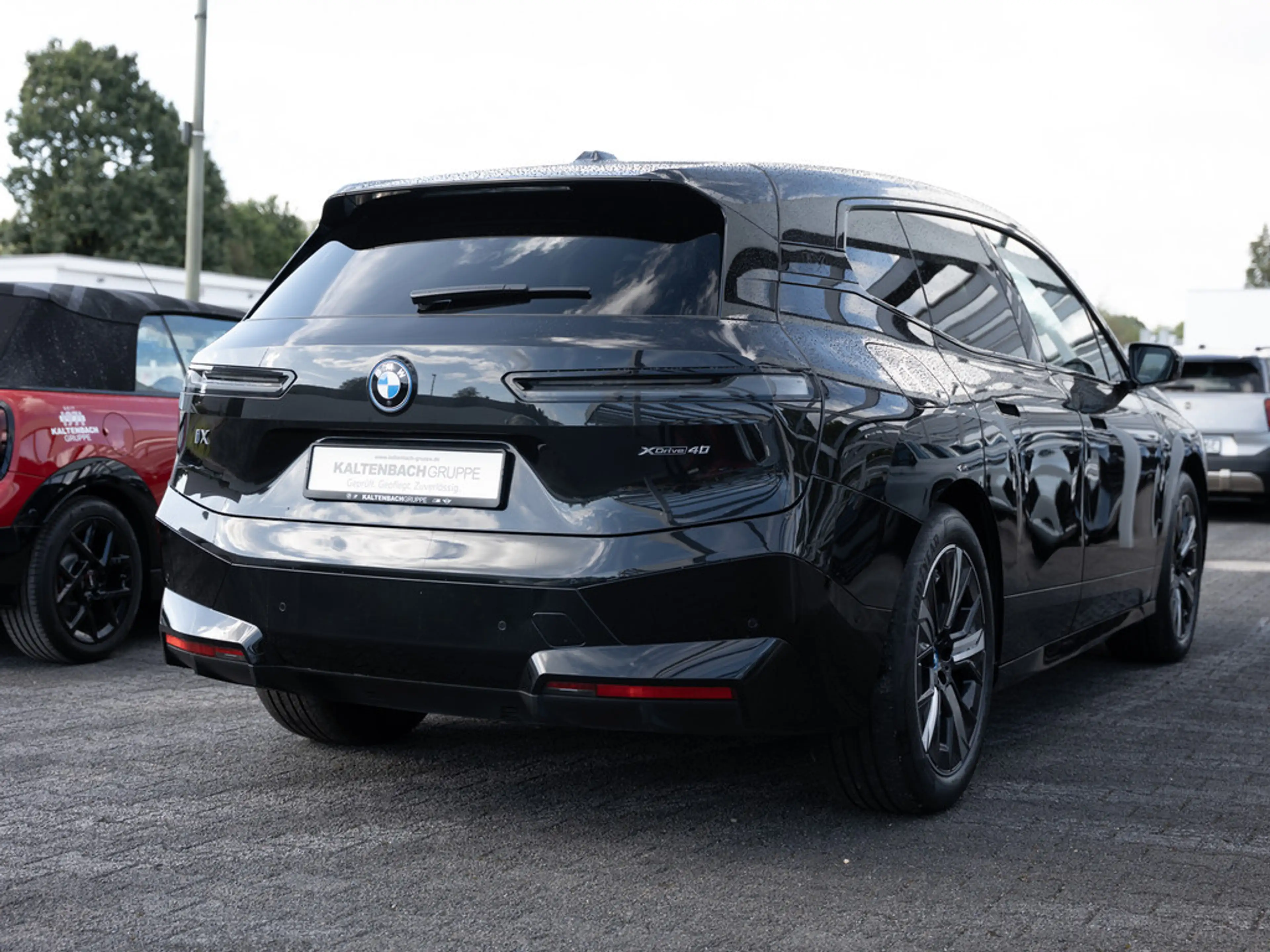 BMW iX xDrive40 HUD 360° LED ACC NAVI KAMERA SHZ — photo 5