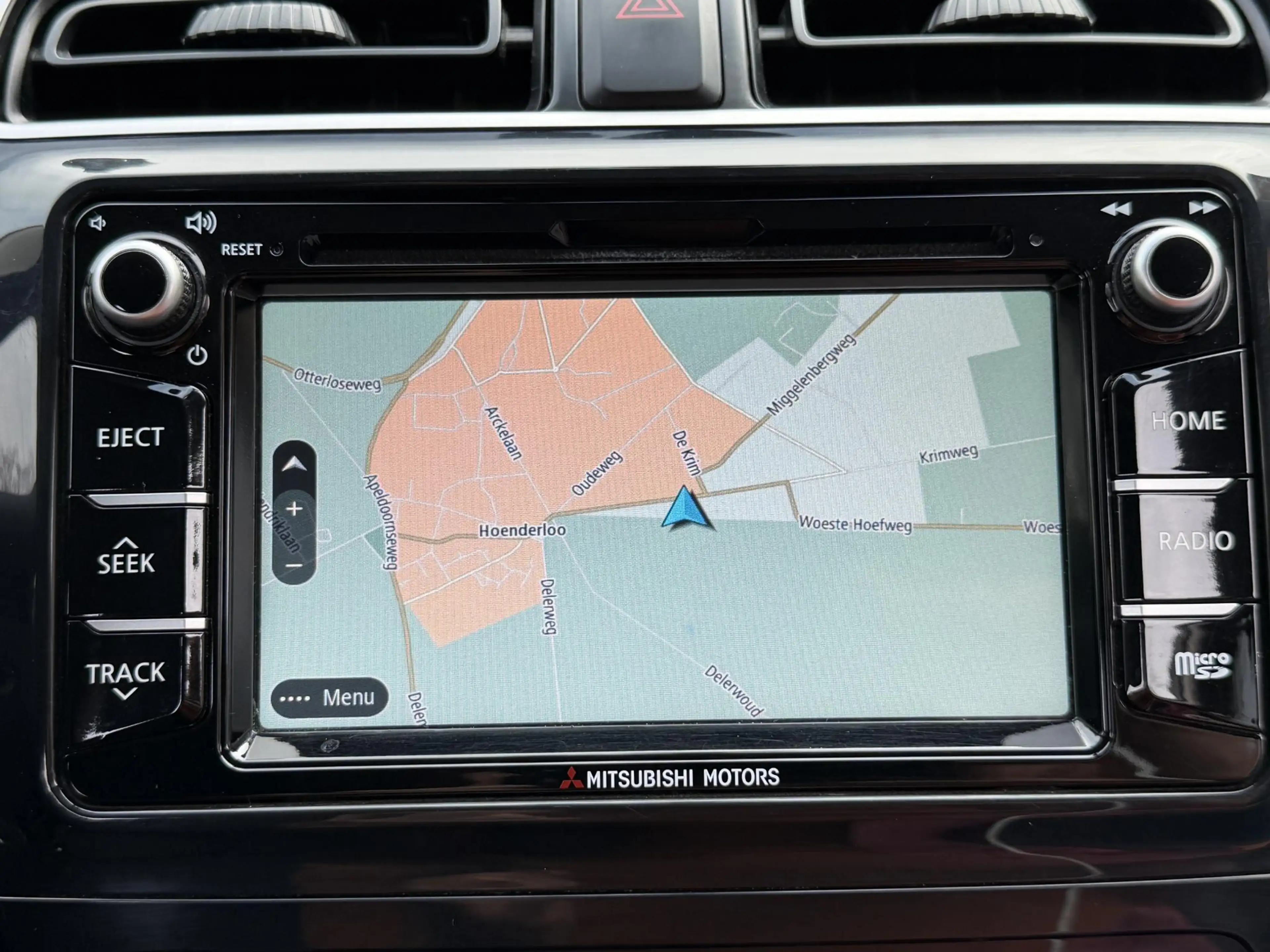 Mitsubishi Space Star 1.2 Instyle Apple Carplay, Cruise, PDC, Garantie — photo 24