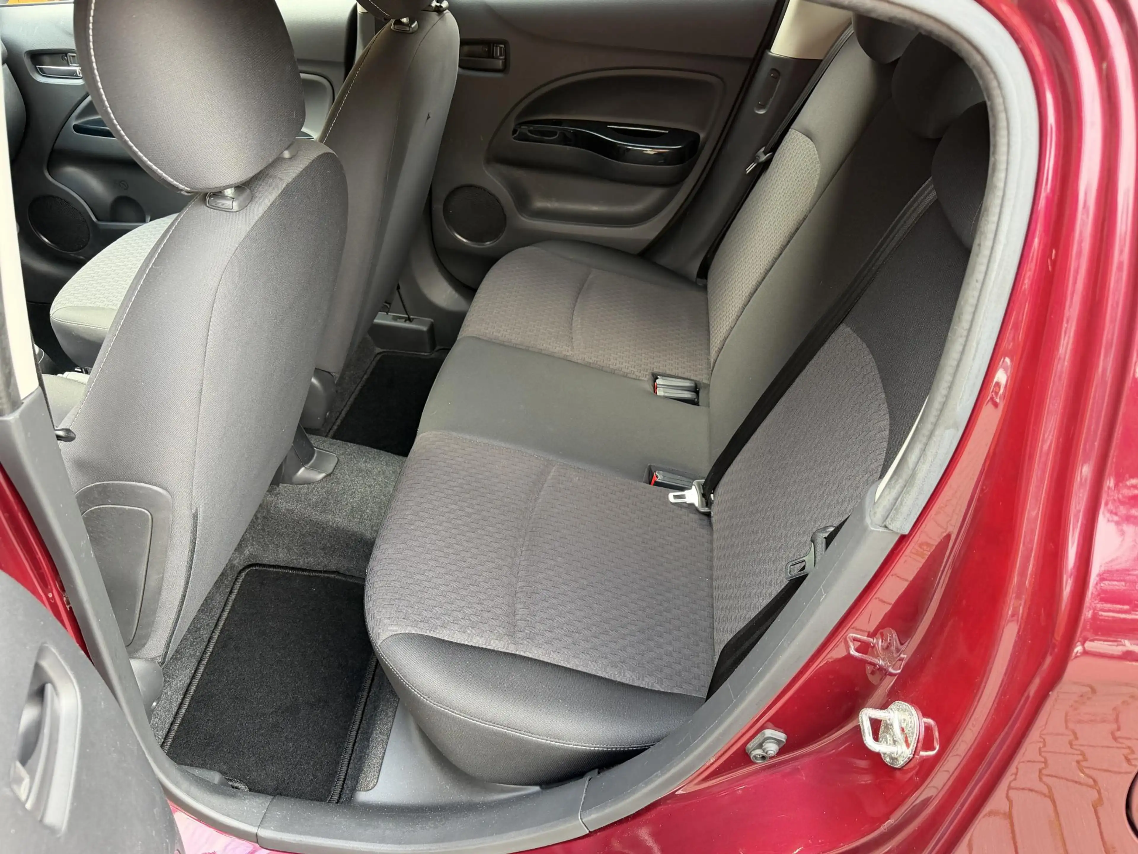 Mitsubishi Space Star 1.2 Instyle Apple Carplay, Cruise, PDC, Garantie — photo 31