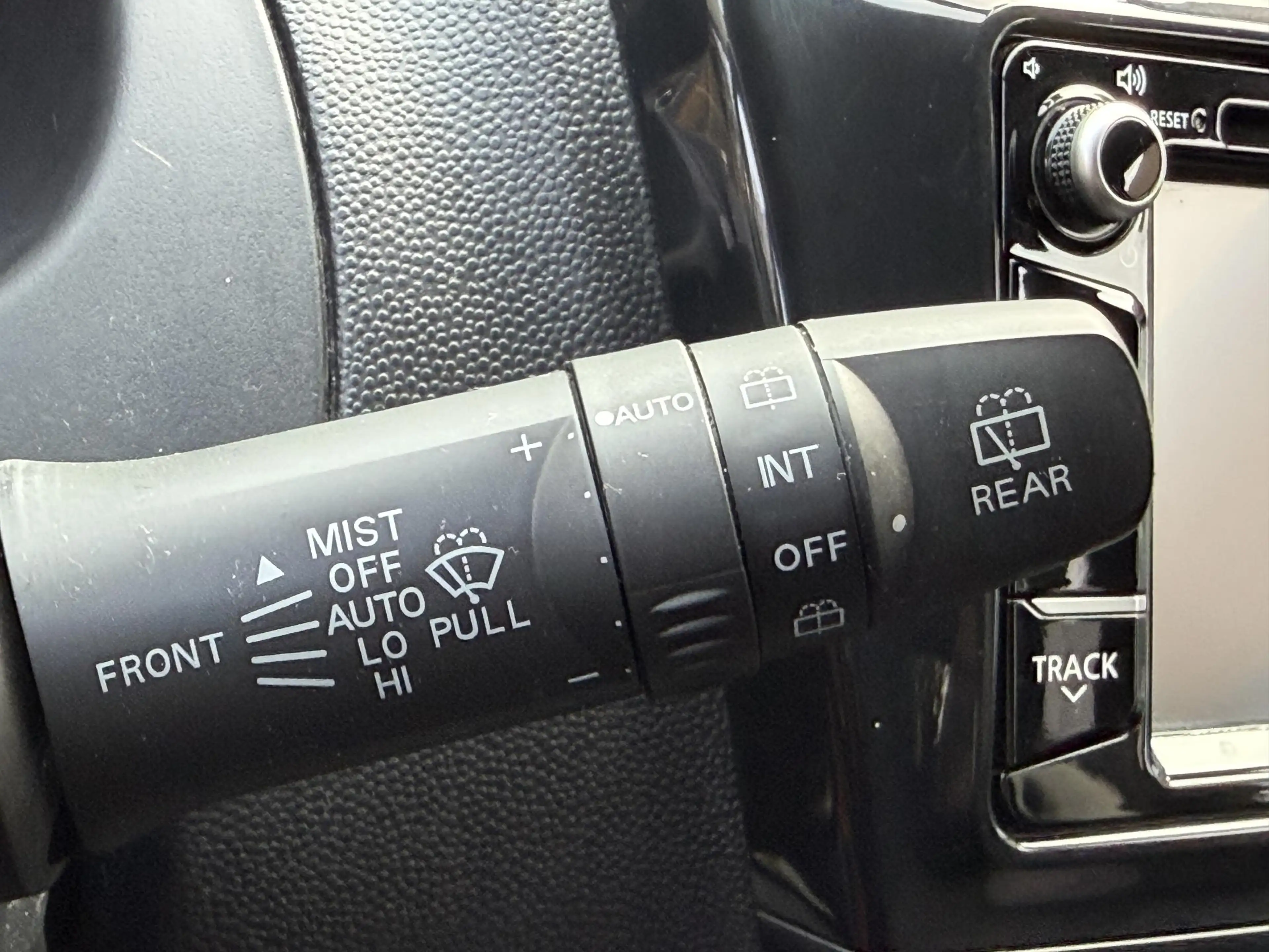 Mitsubishi Space Star 1.2 Instyle Apple Carplay, Cruise, PDC, Garantie — photo 21