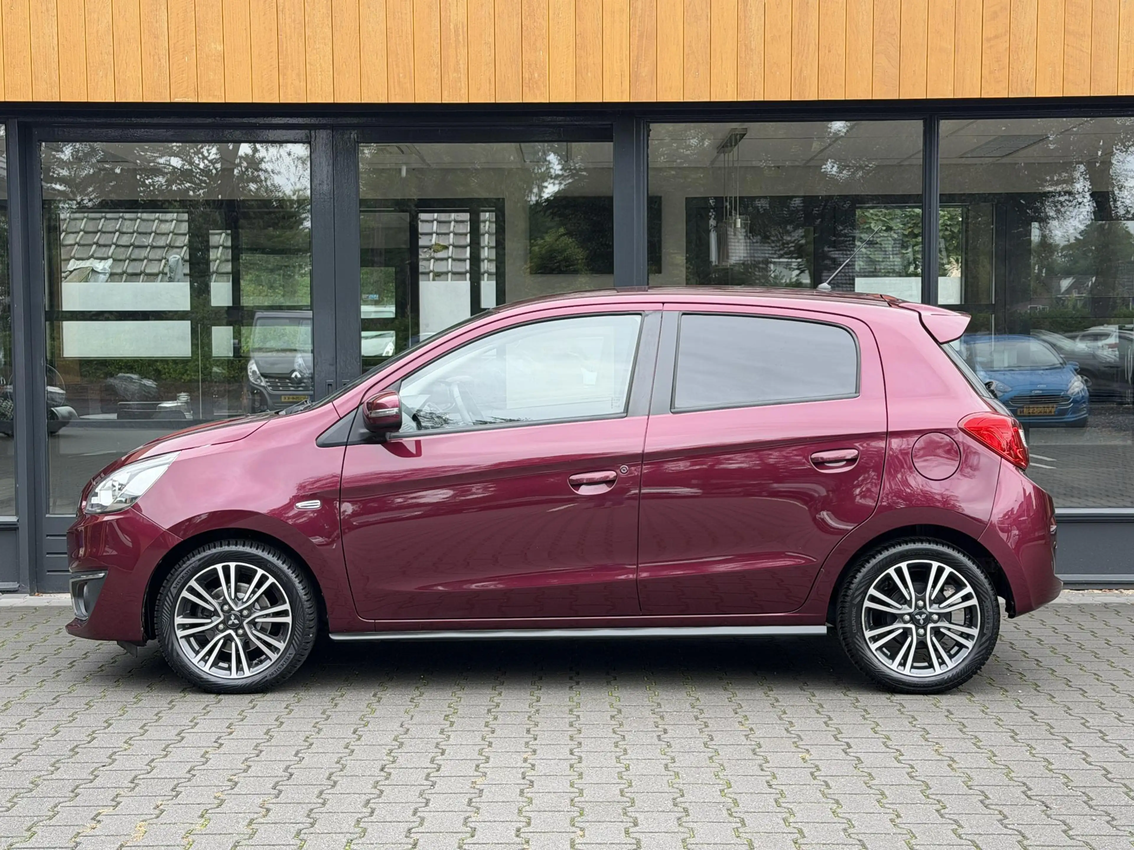 Mitsubishi Space Star 1.2 Instyle Apple Carplay, Cruise, PDC, Garantie — photo 9
