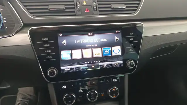 Skoda Superb view 8