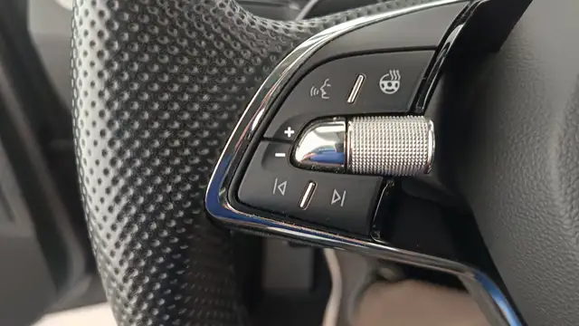 Skoda Superb view 16