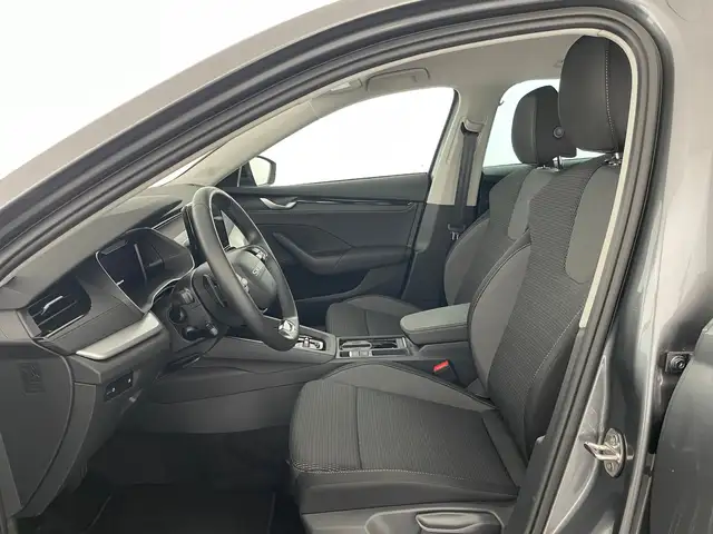 Skoda Octavia view 9
