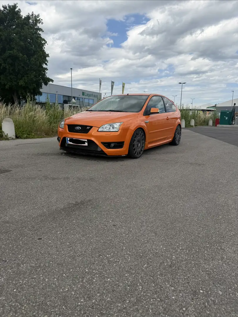 Ford Focus 2.5 ST - 1