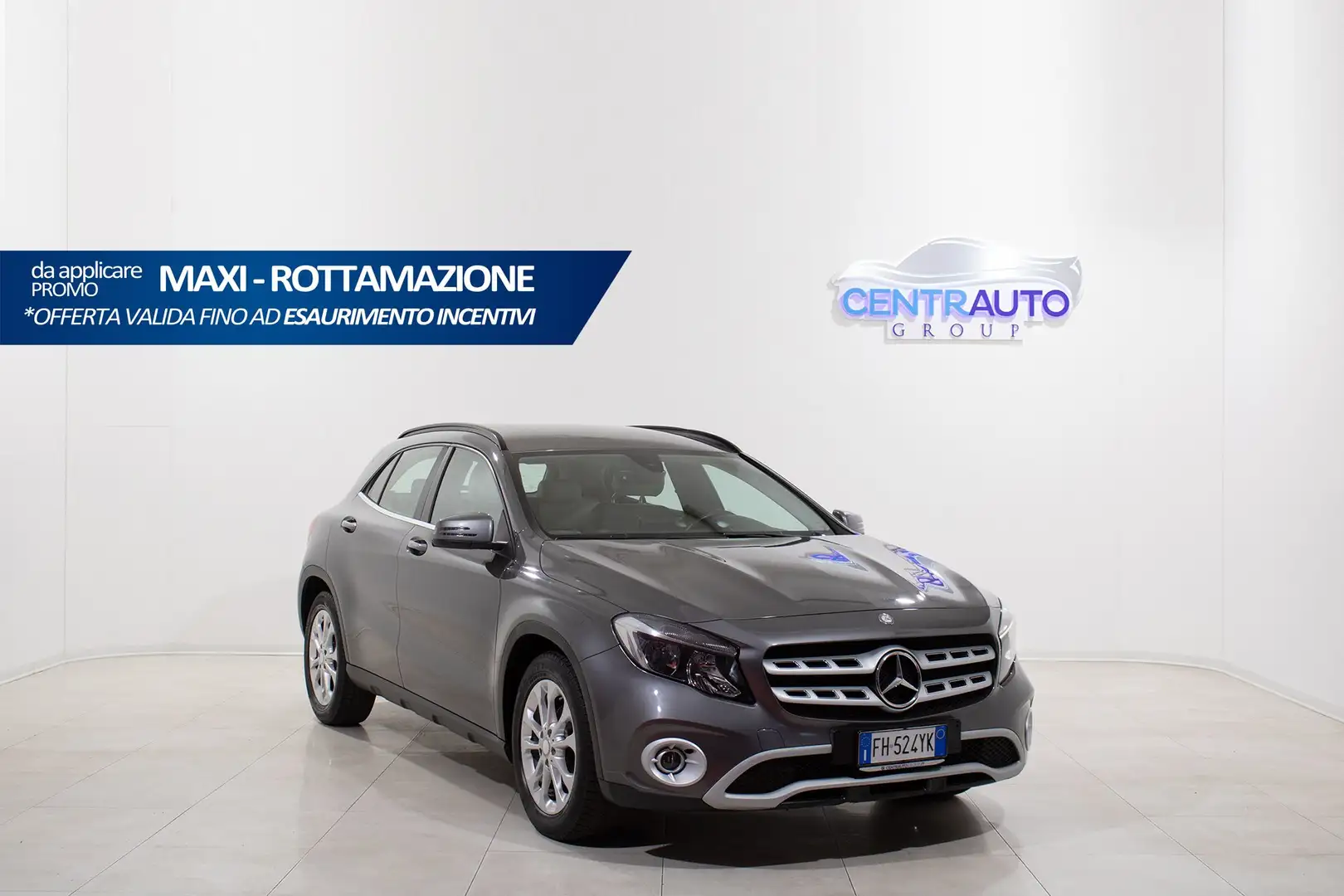 Mercedes-Benz GLA 180 d 109cv EXECUTIVE *PELLE, RETROCAMERA* Gris - 1
