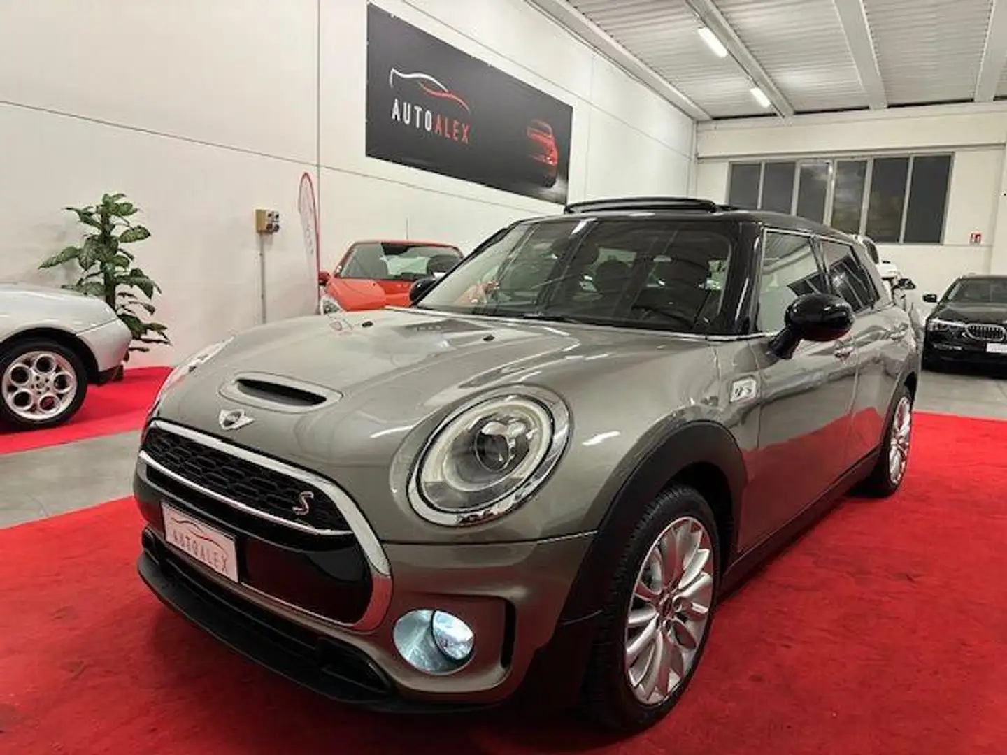 MINI Cooper SD Clubman Clubman 2.0 Cooper SD Hype auto Stříbrná - 1