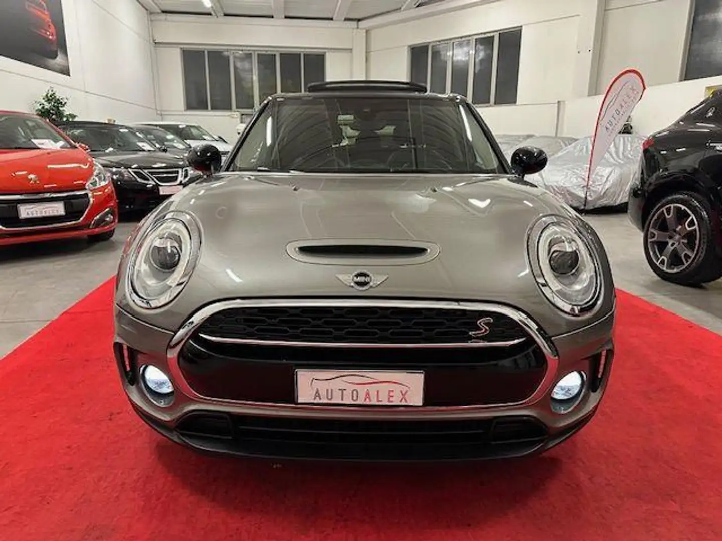 MINI Cooper SD Clubman Clubman 2.0 Cooper SD Hype auto Stříbrná - 2