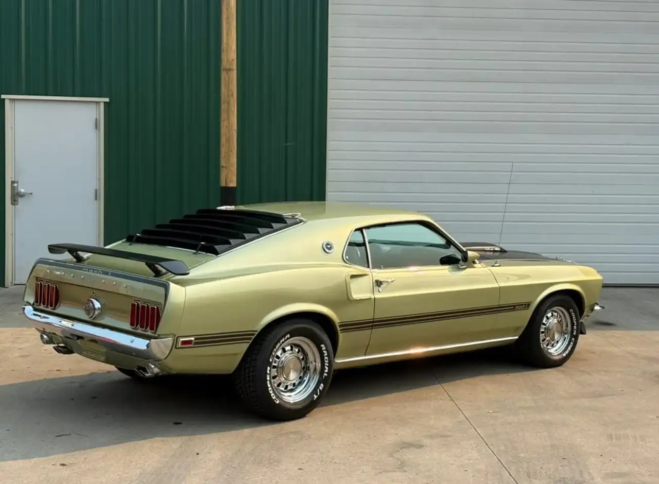 Ford Mustang Mach 1, foto 2