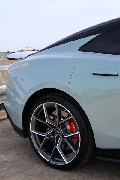 Lotus Emeya S — photo 11