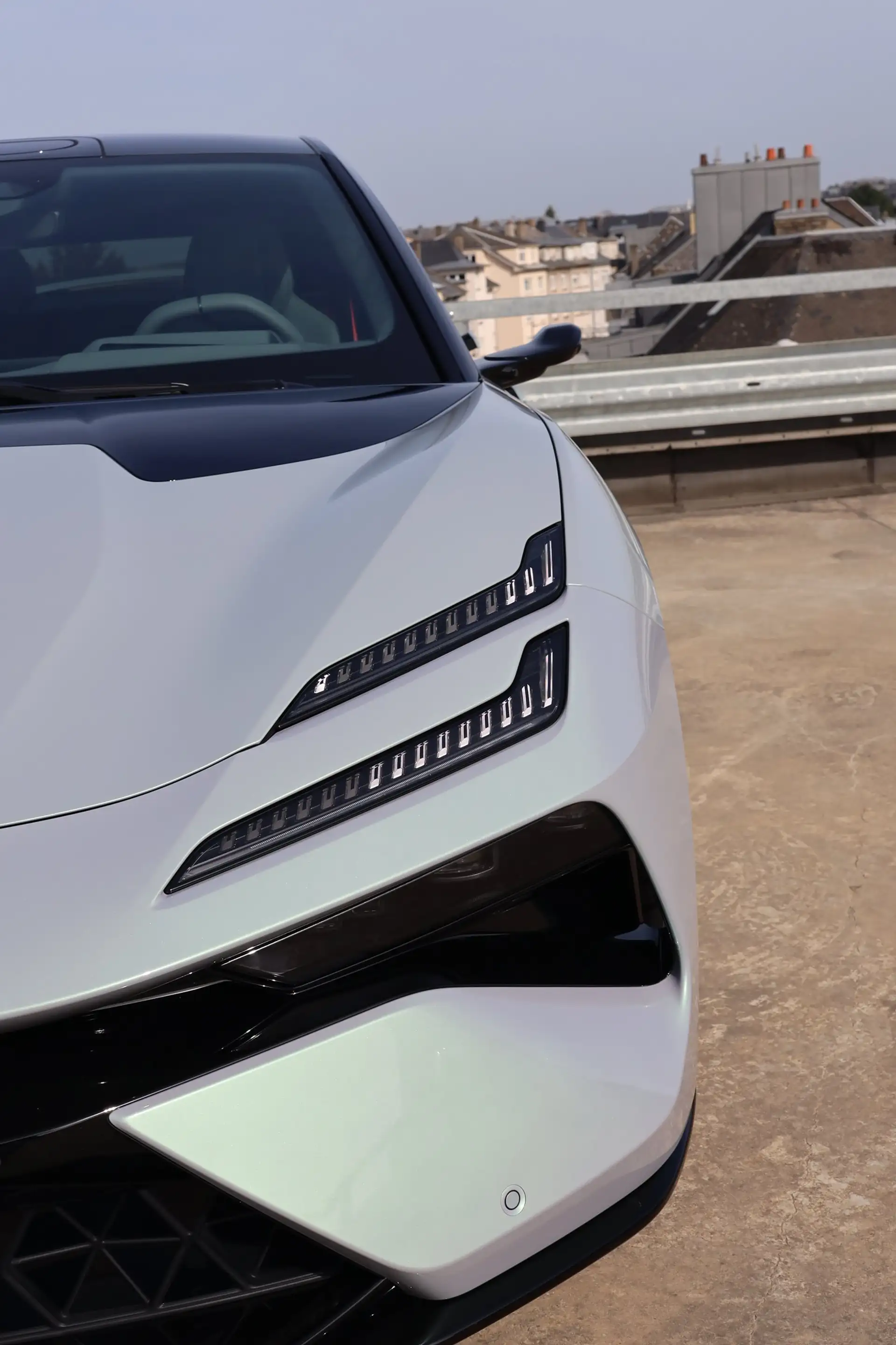 Lotus Emeya S — photo 9