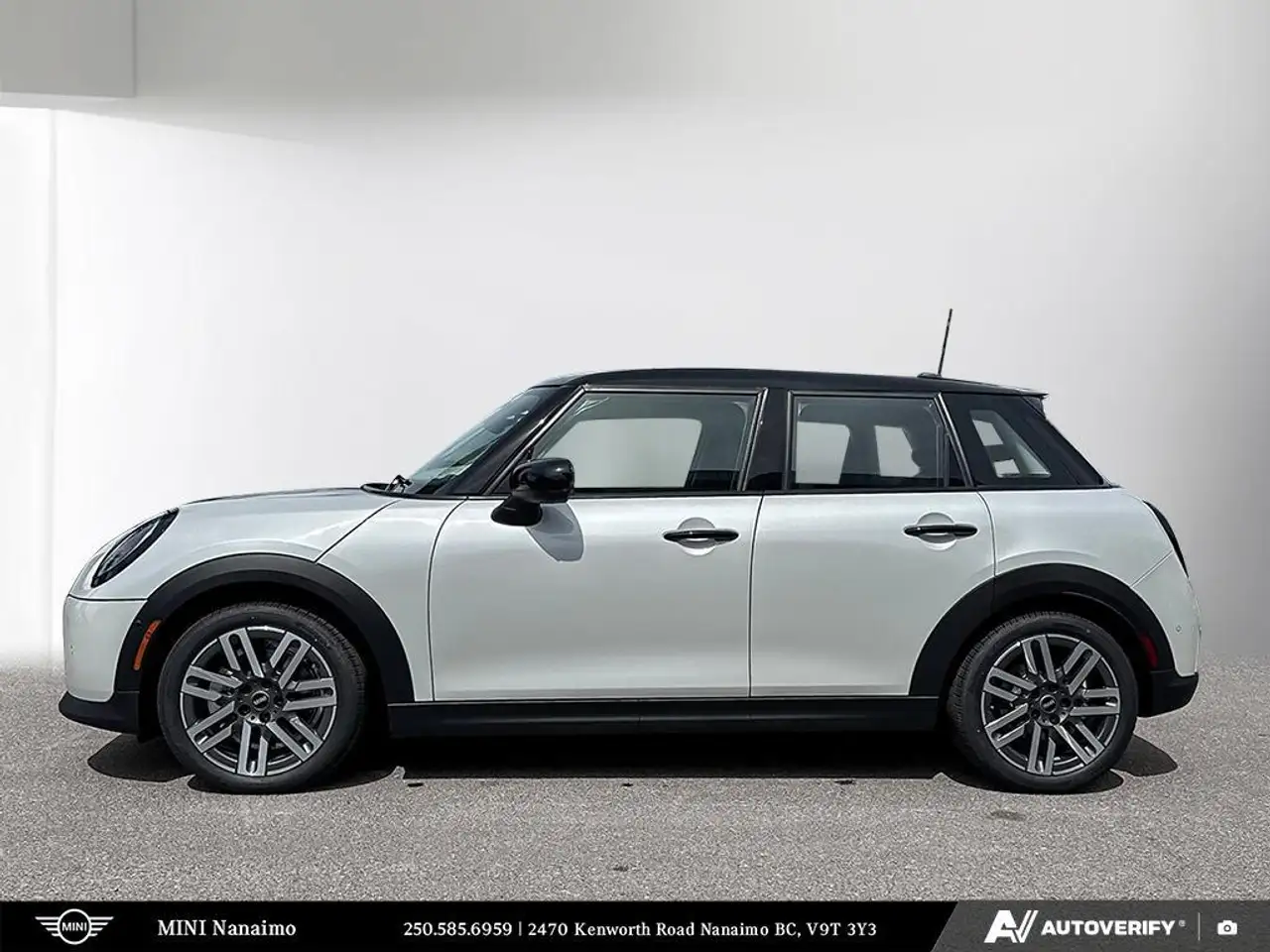MINI 5 Door снимка MINI 5 Door