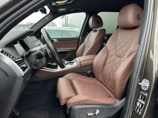 BMW X5 view 9