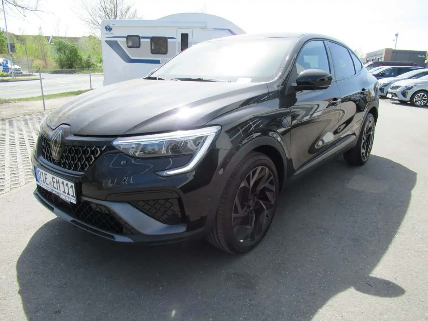 Renault Arkana TCe Mild Hybrid 160 EDC Espirit Alpine Schwarz - 1