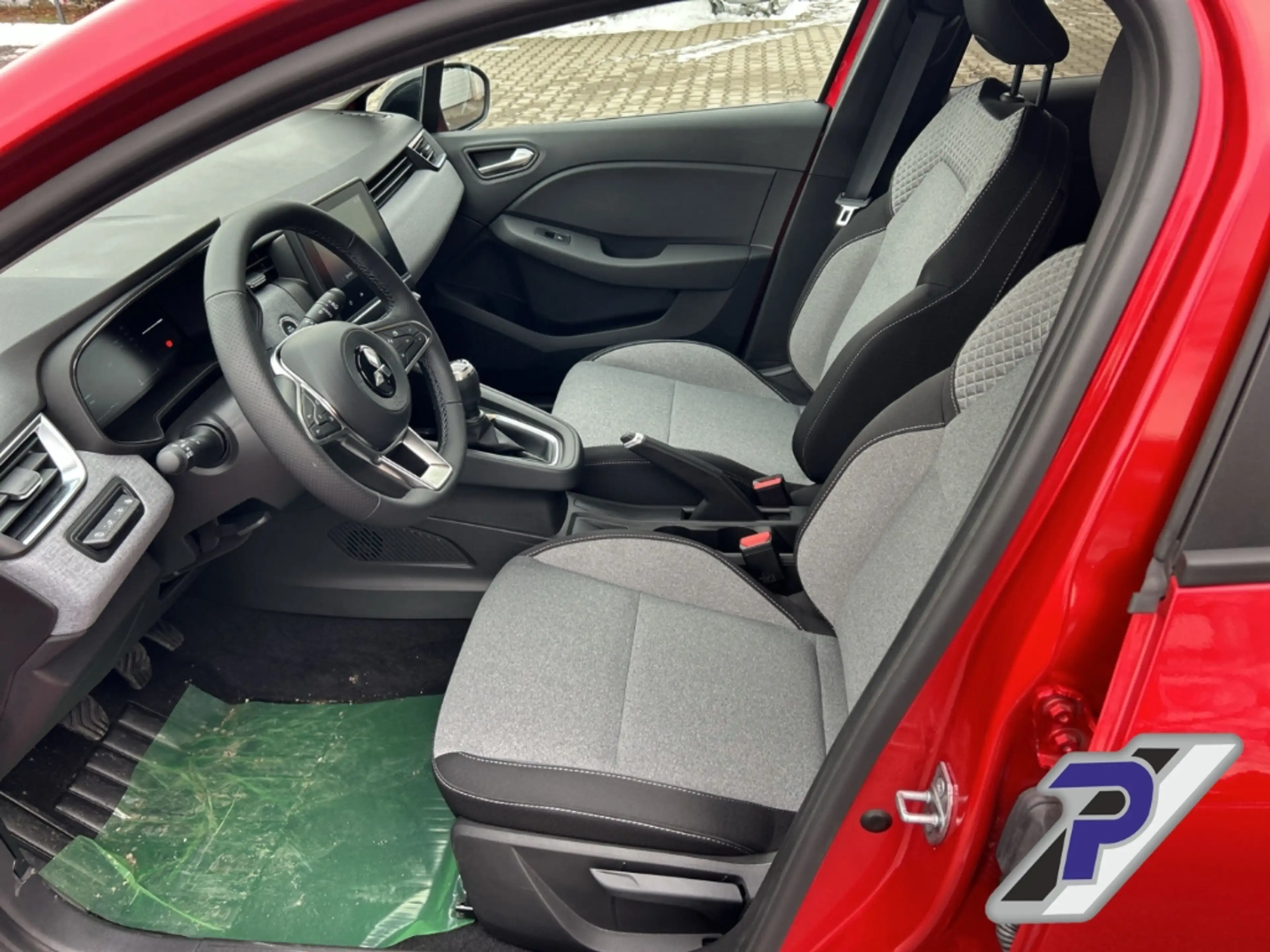 Mitsubishi Colt Plus AHK schwenkbar Navi Digitales Cockpit LED App — photo 11