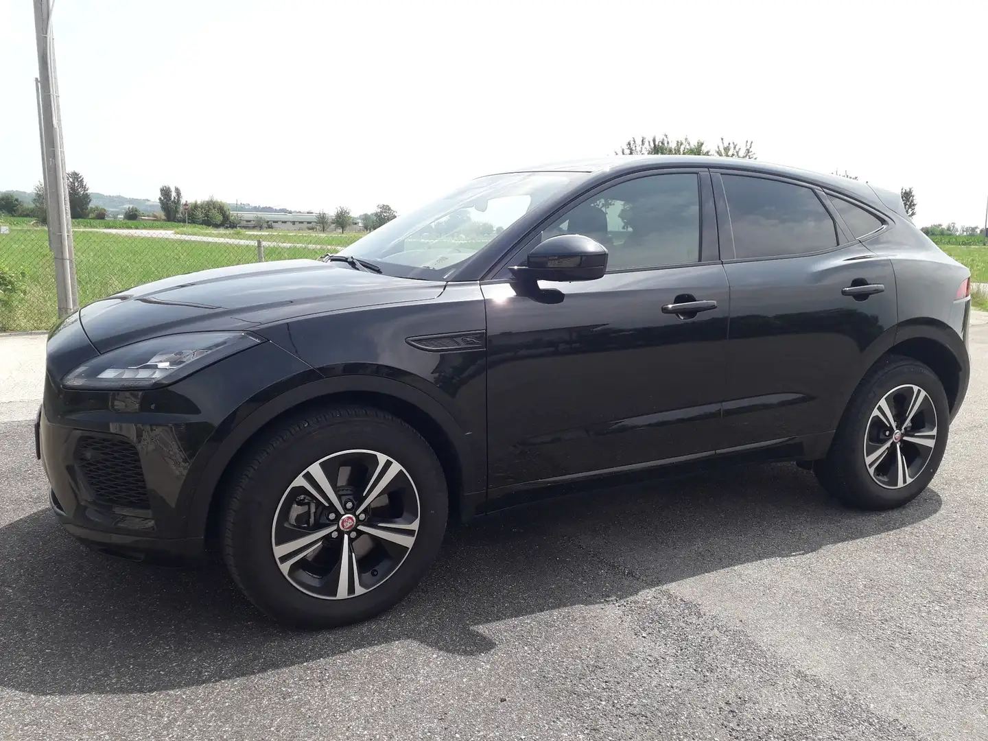 Jaguar E-Pace 2.0d i4 mhev R-Dynamic Black awd 163cv auto - 2