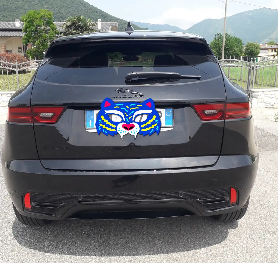 Jaguar E-Pace 2.0d i4 mhev R-Dynamic Black awd 163cv auto - 1