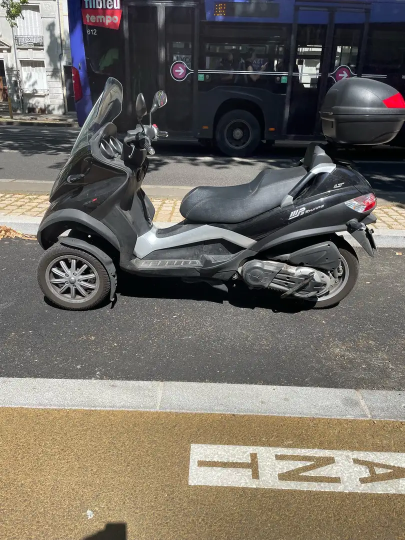 Piaggio MP3 400 - 1