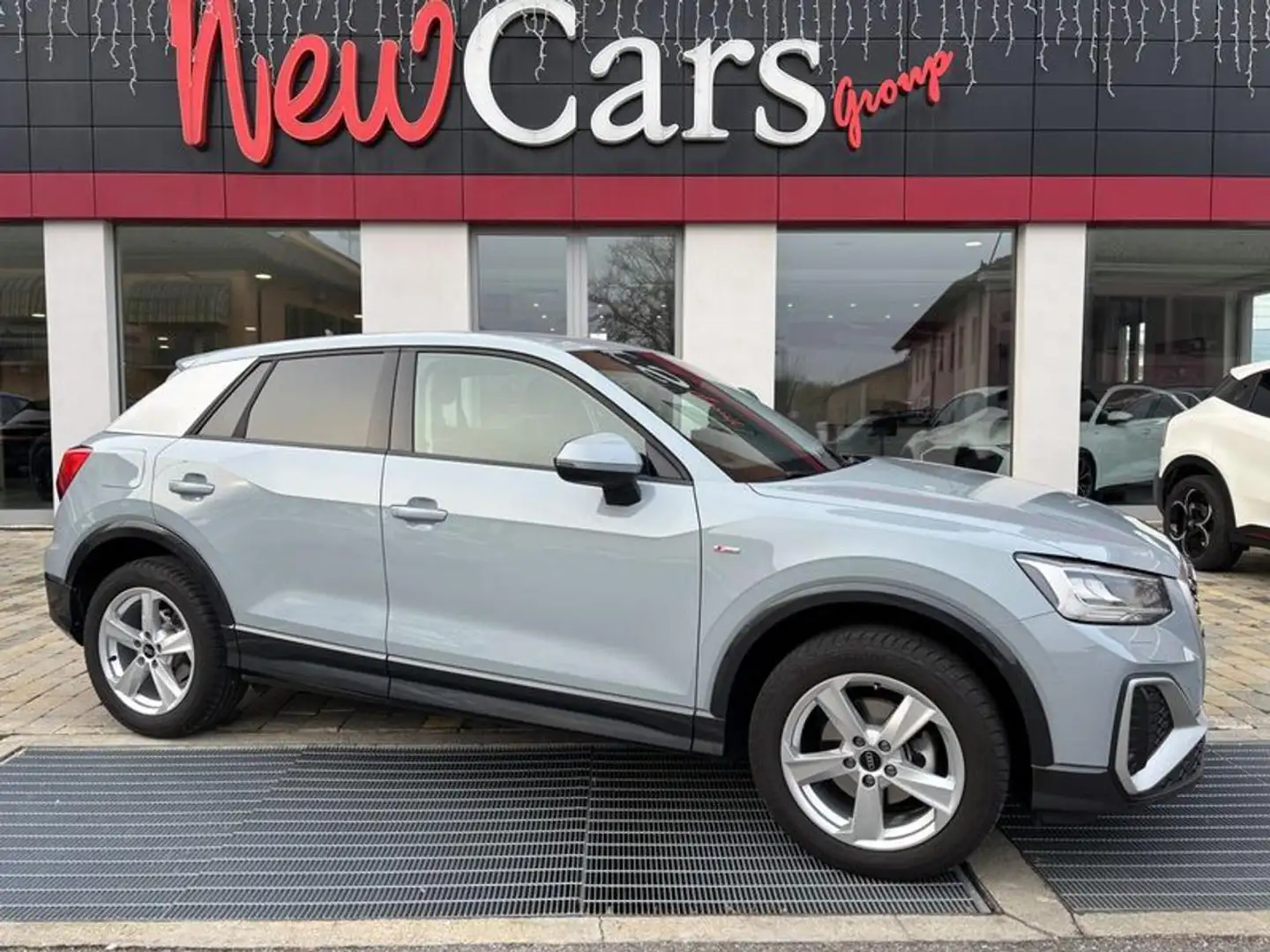 Audi Q2 30 TFSI S line Edition NAVI-LED-CAM Gris - 1