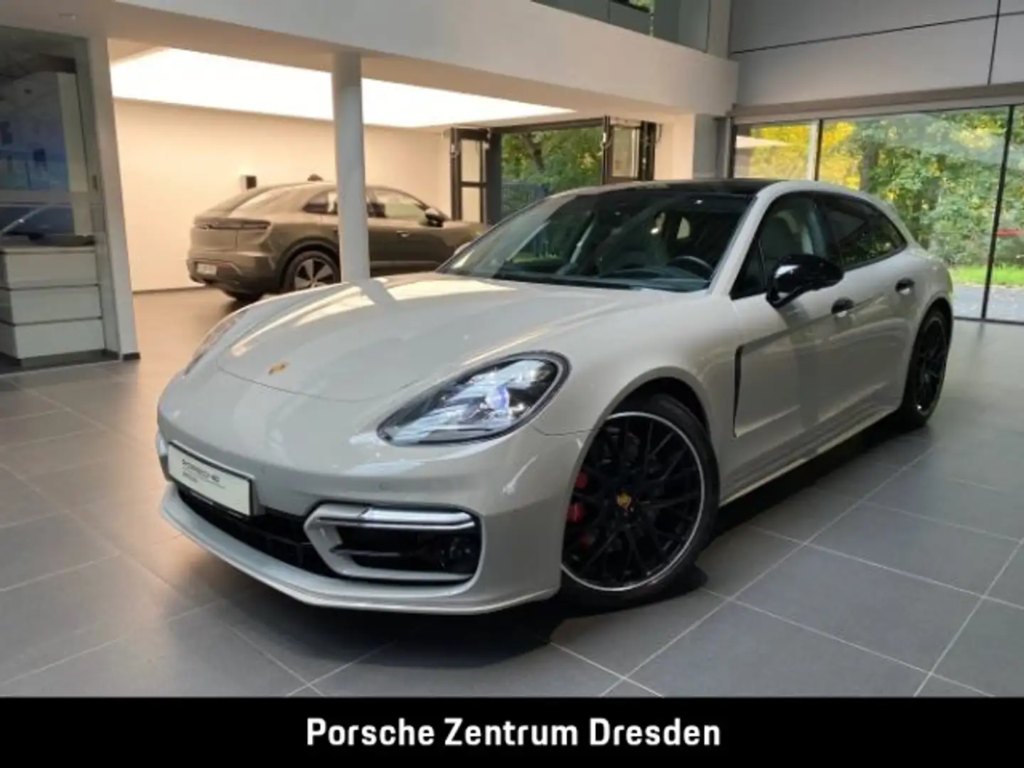 Porsche Panamera GTS Sport Turismo Weiß - 1