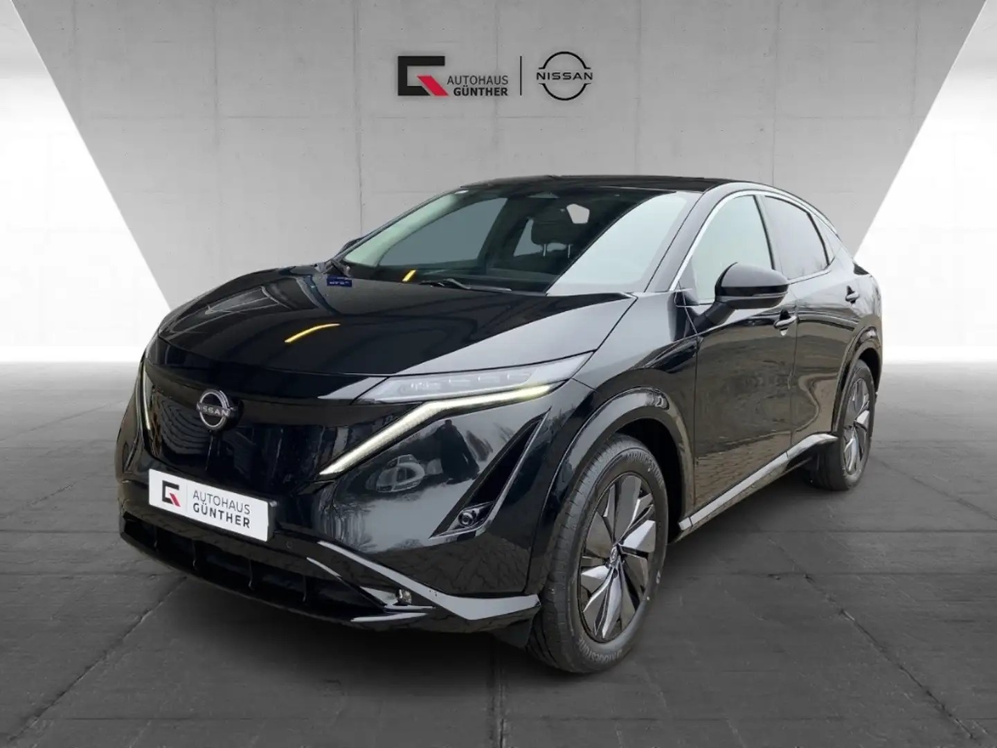 Nissan Ariya 63 kWh Advance Pack 22kW OBC Schwarz - 1