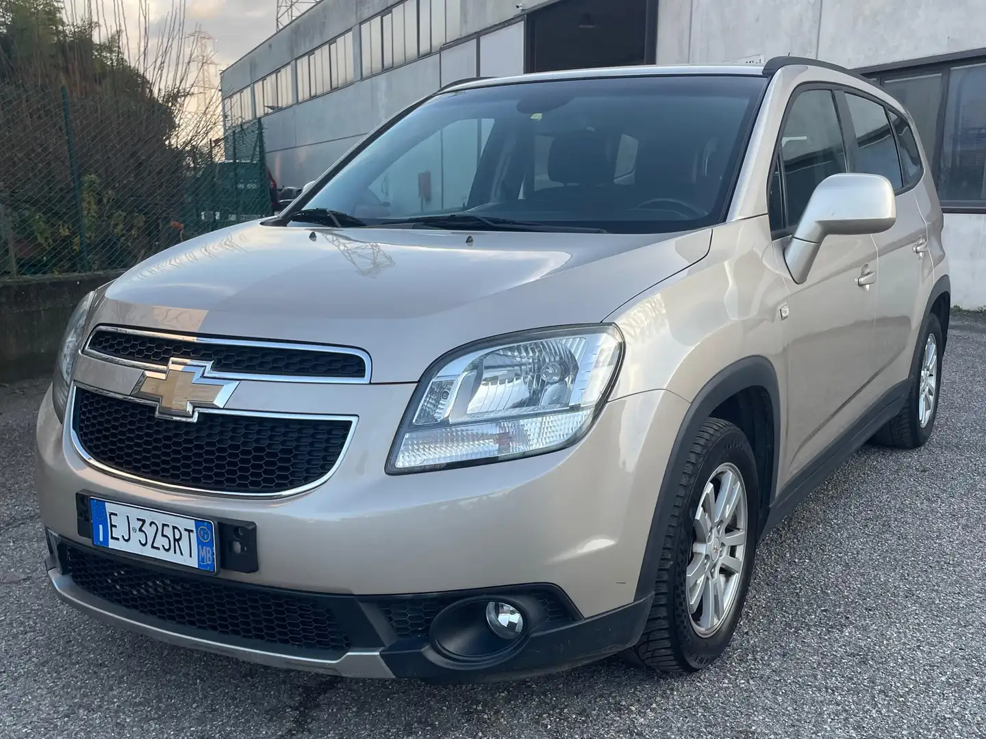 Chevrolet Orlando Orlando 2.0d LT 130cv Oro - 2