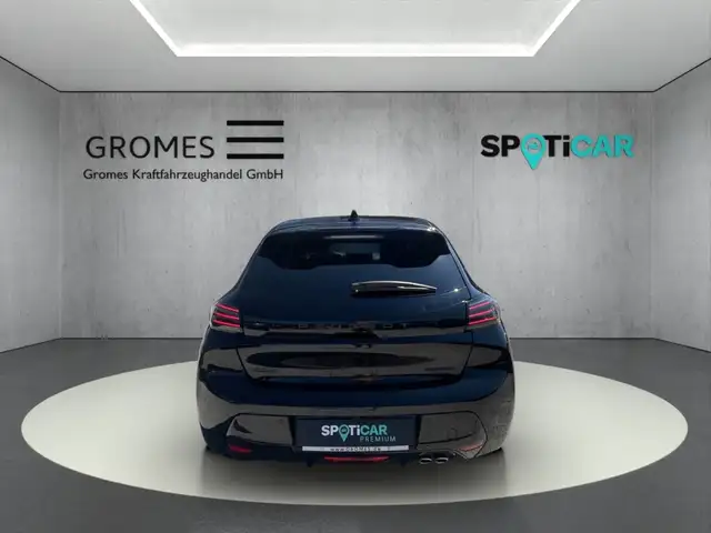 Peugeot 208 view 4
