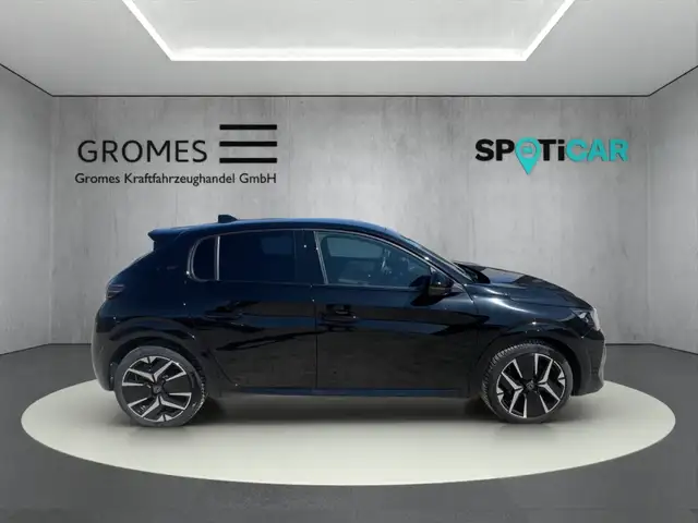 Peugeot 208 view 2