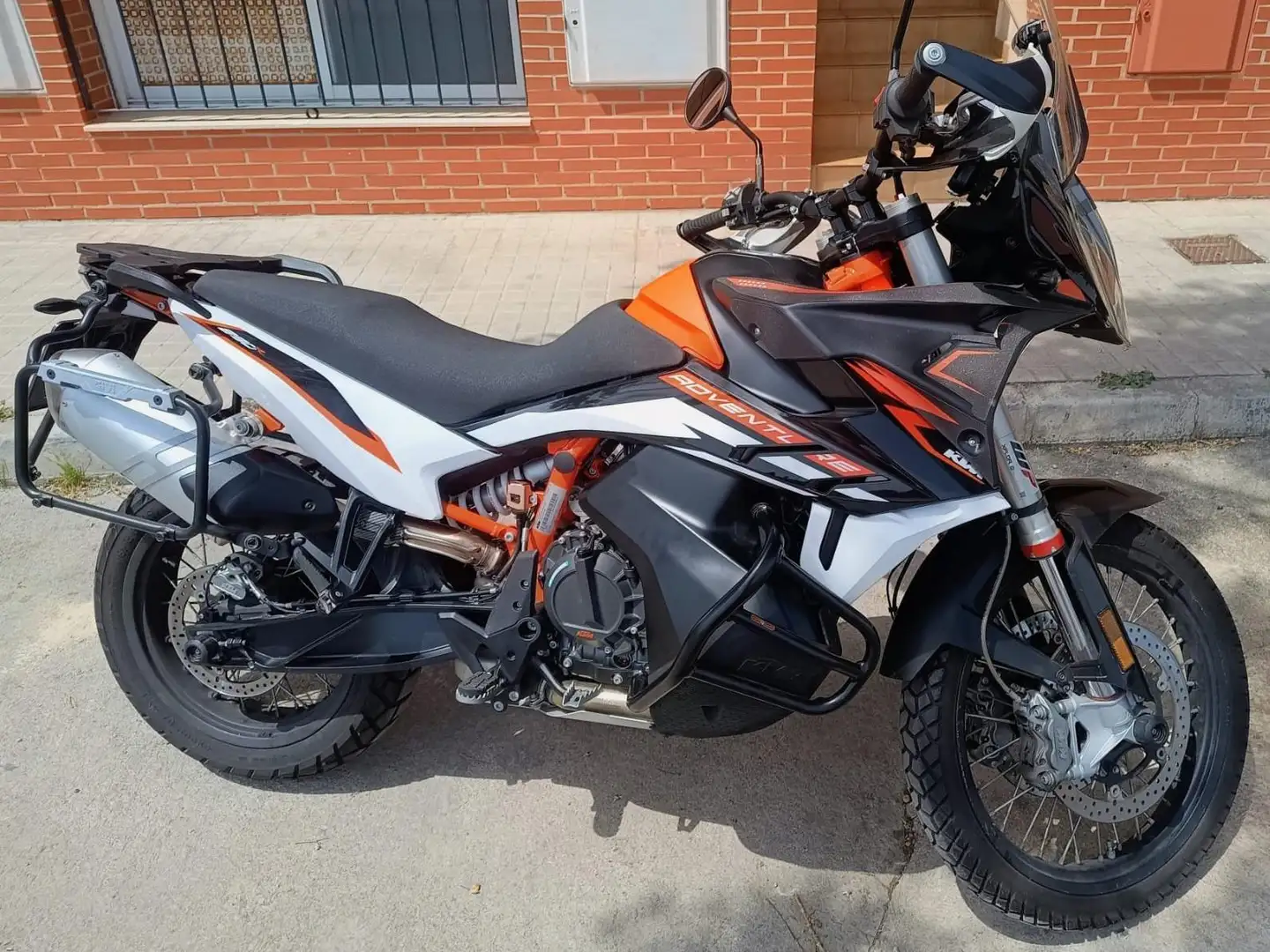 KTM 890 Adventure KTM 890 Adventure R  Full extras Naranja - 1