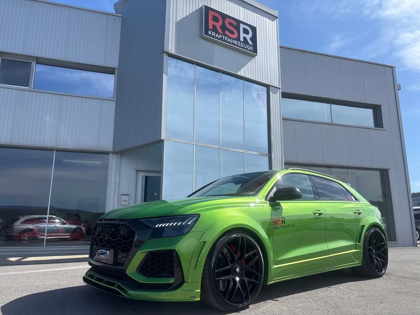 Audi RS Q8 4.0 TFSI quattro*Keramik*Lumma Umbau*24 Zoll*Carb. Yeşil - 1