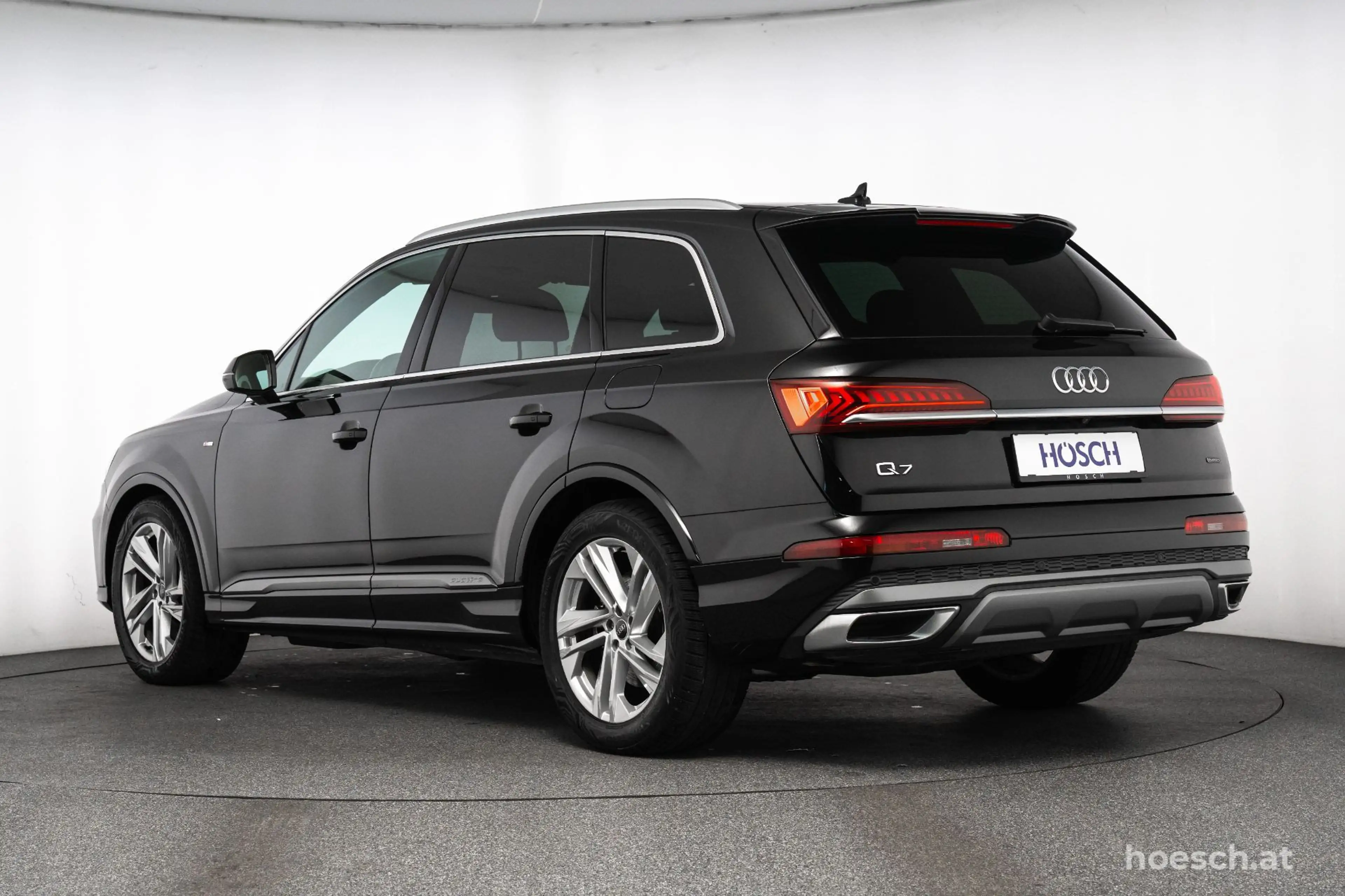 Audi Q7 55 TFSI e quattro 2xS-LINE 20er ALCANTARA R-KAM ++ — photo 4