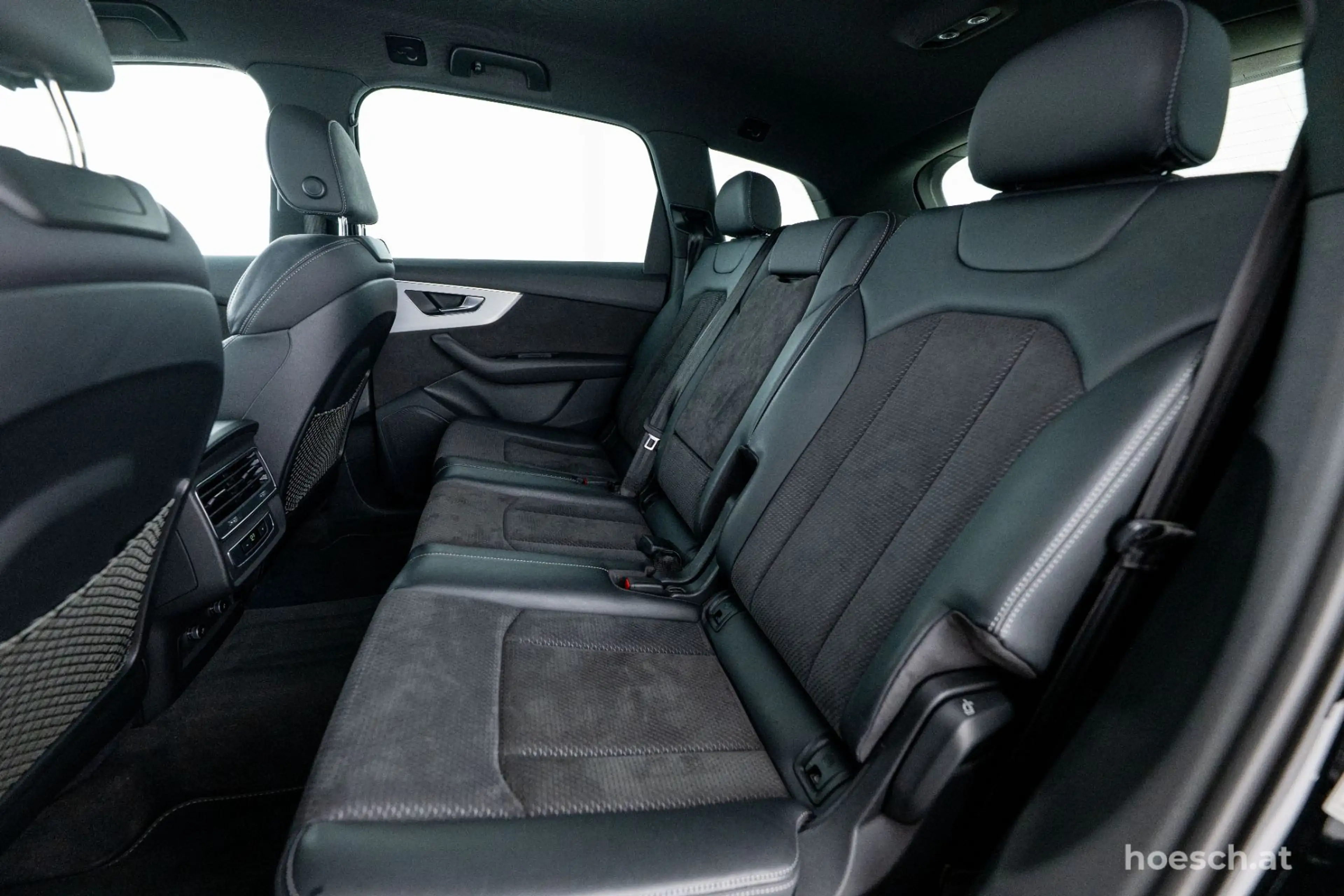 Audi Q7 55 TFSI e quattro 2xS-LINE 20er ALCANTARA R-KAM ++ — photo 7