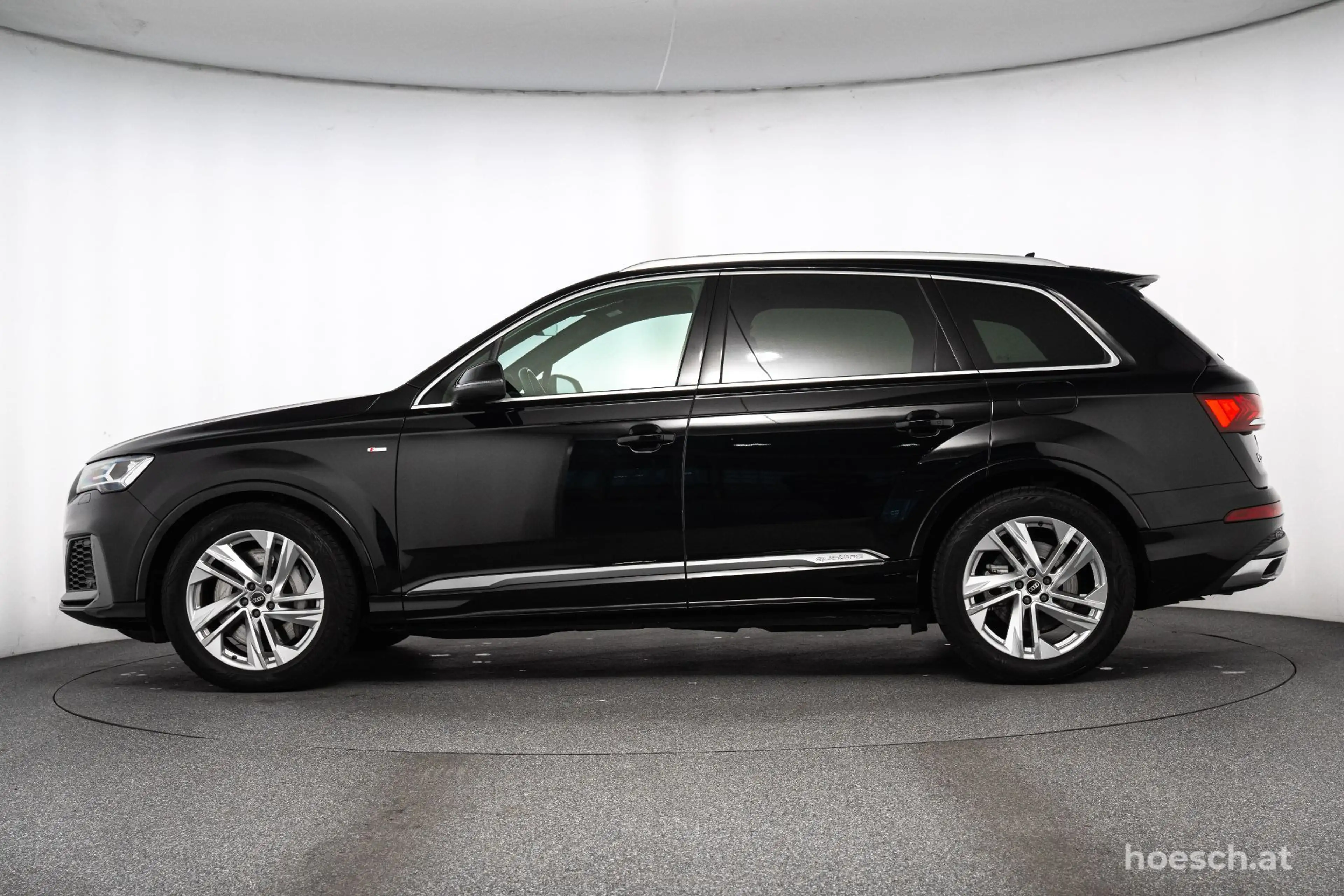 Audi Q7 55 TFSI e quattro 2xS-LINE 20er ALCANTARA R-KAM ++ — photo 3
