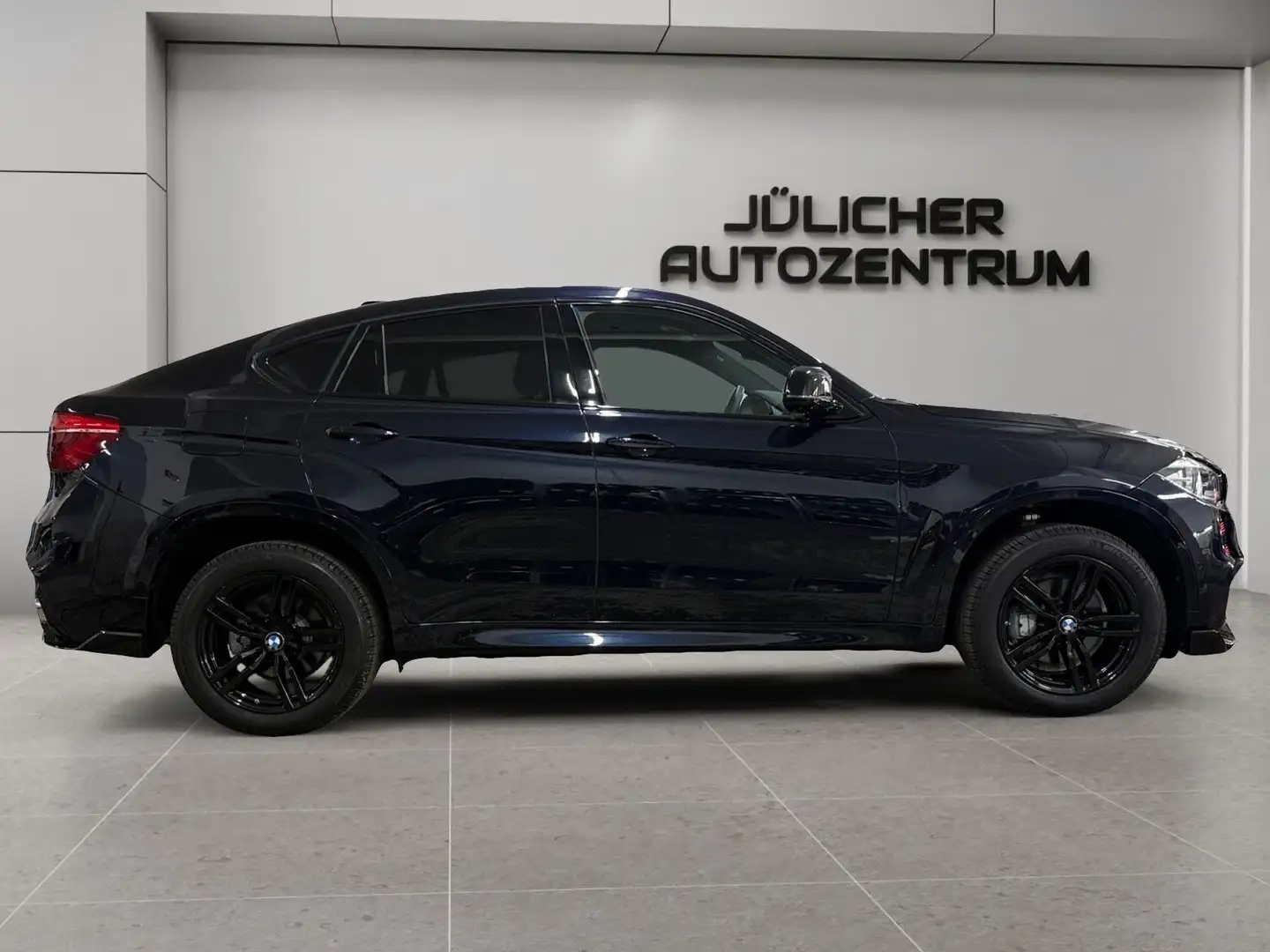 BMW X6 xDrive 35 i Aut., Inspektion Neu Noir - 2