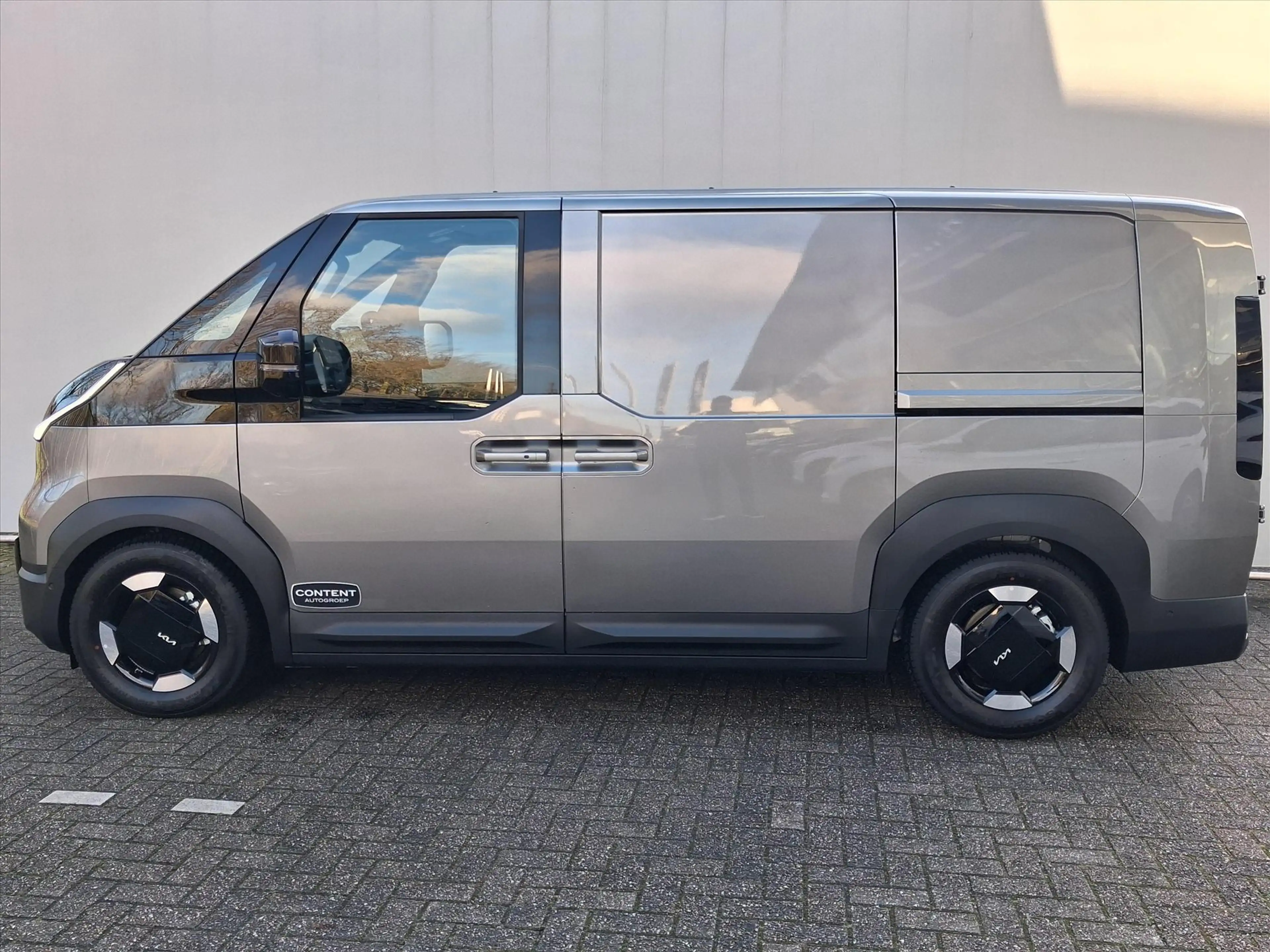 Kia PV5 Cargo GB 71,2 kWh 163pk L2H1 — photo 6