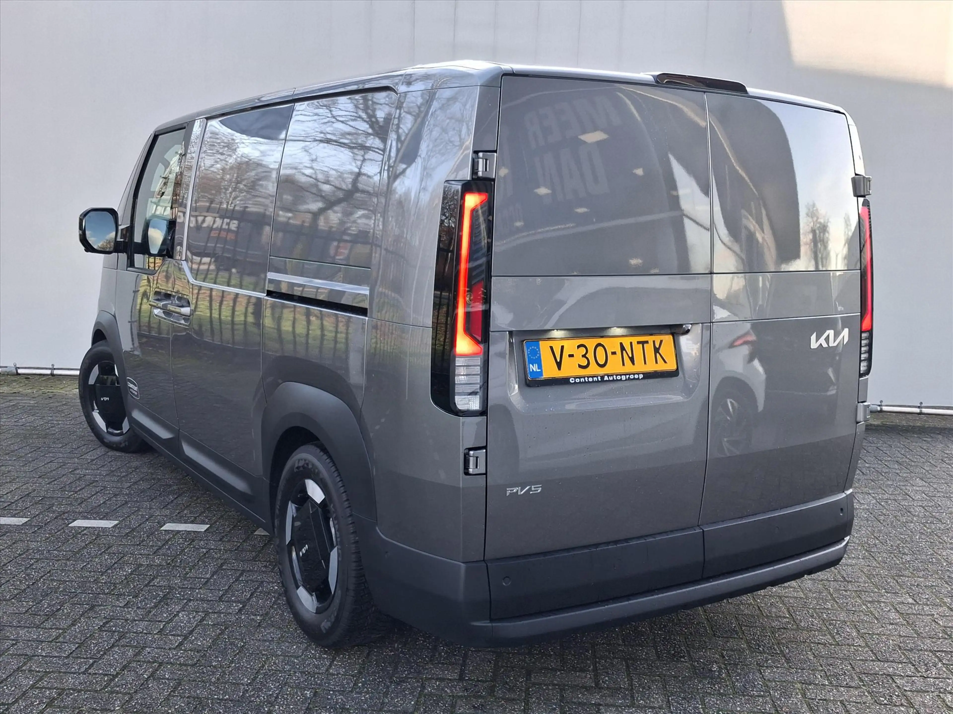 Kia PV5 Cargo GB 71,2 kWh 163pk L2H1 — photo 5